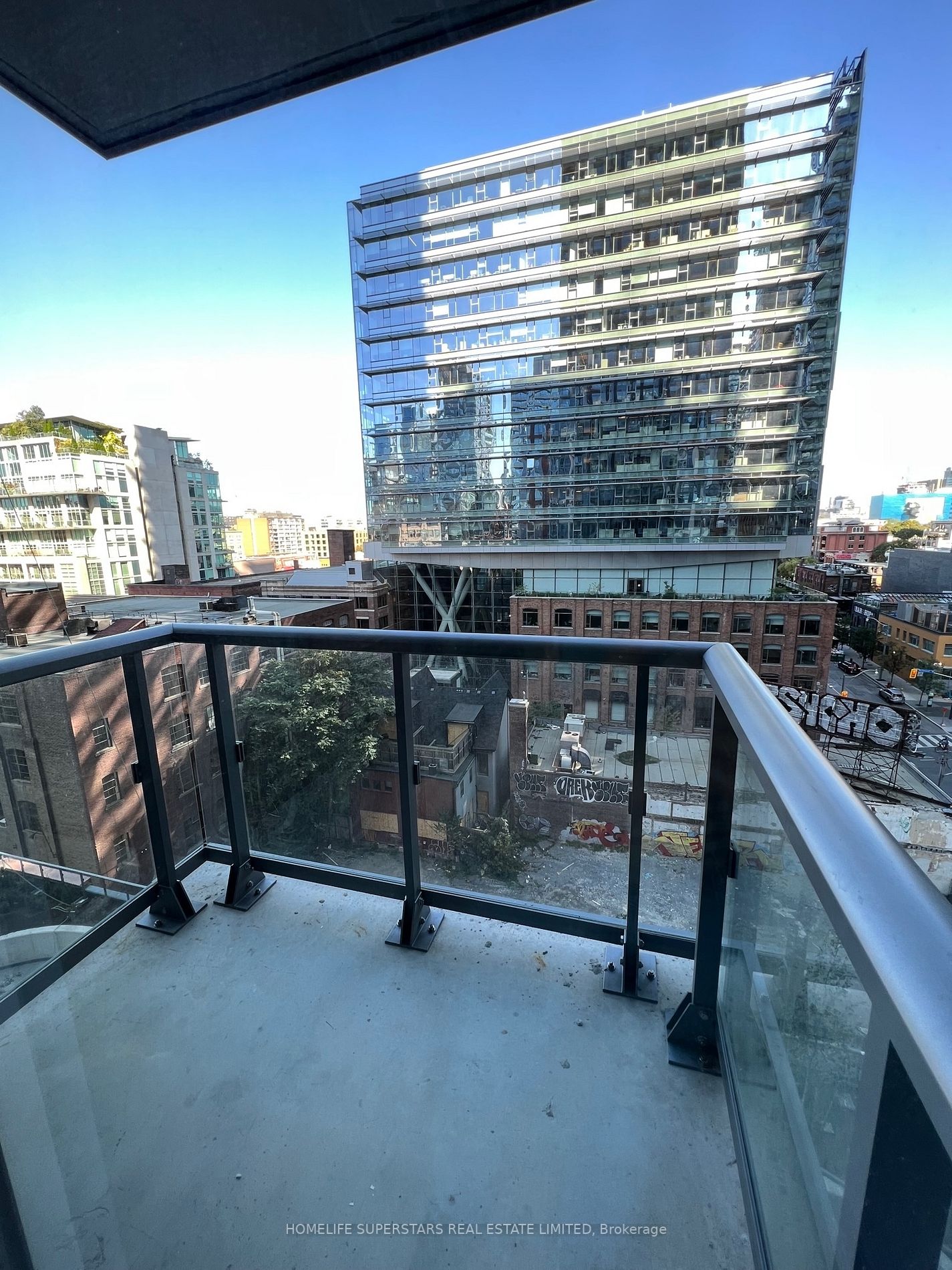 108 Peter St, #826