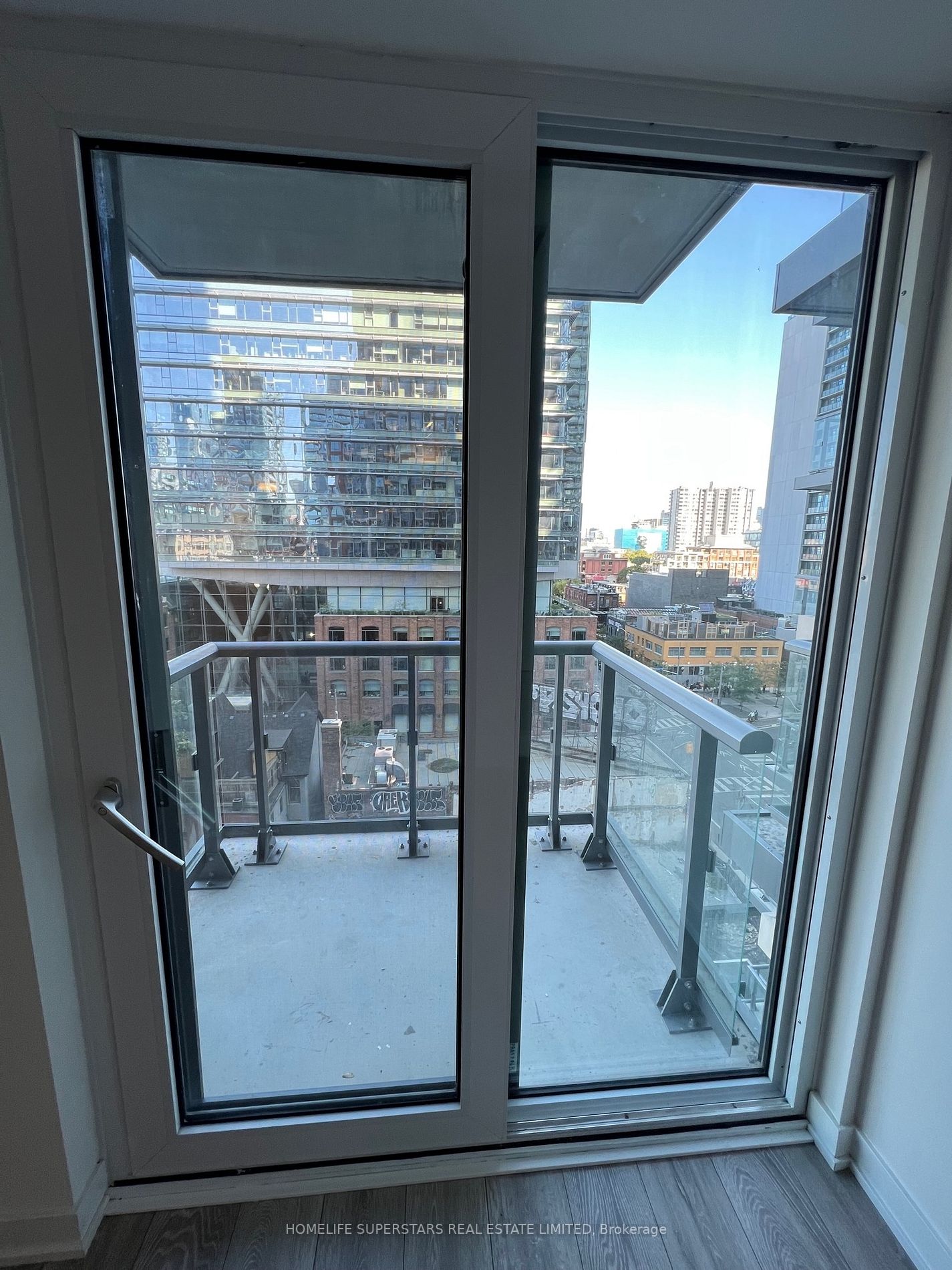 108 Peter St, #826