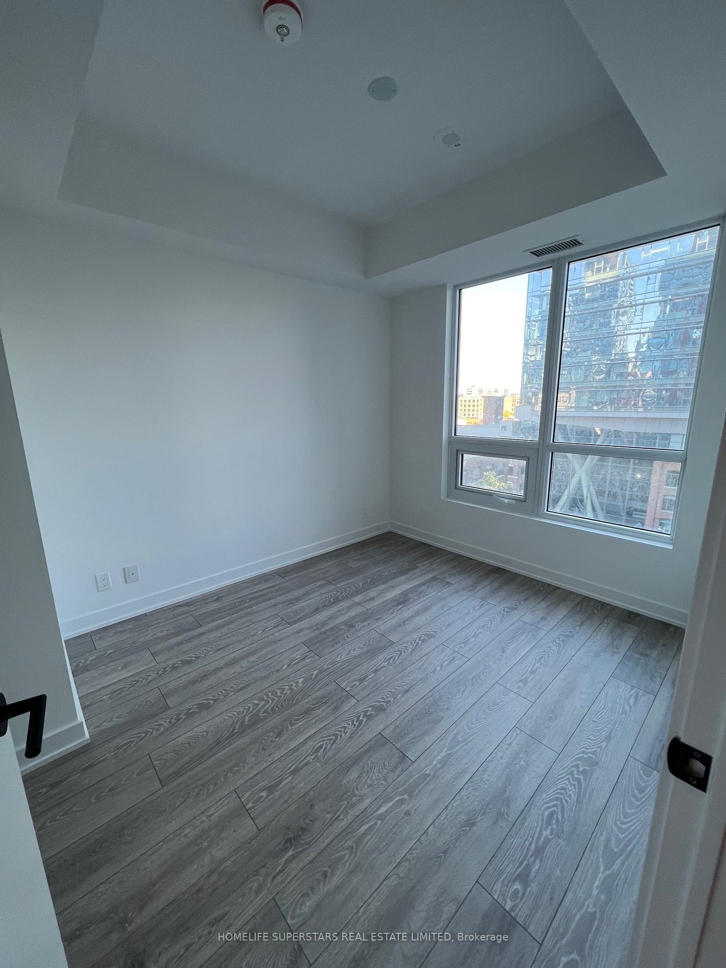 108 Peter St, #826