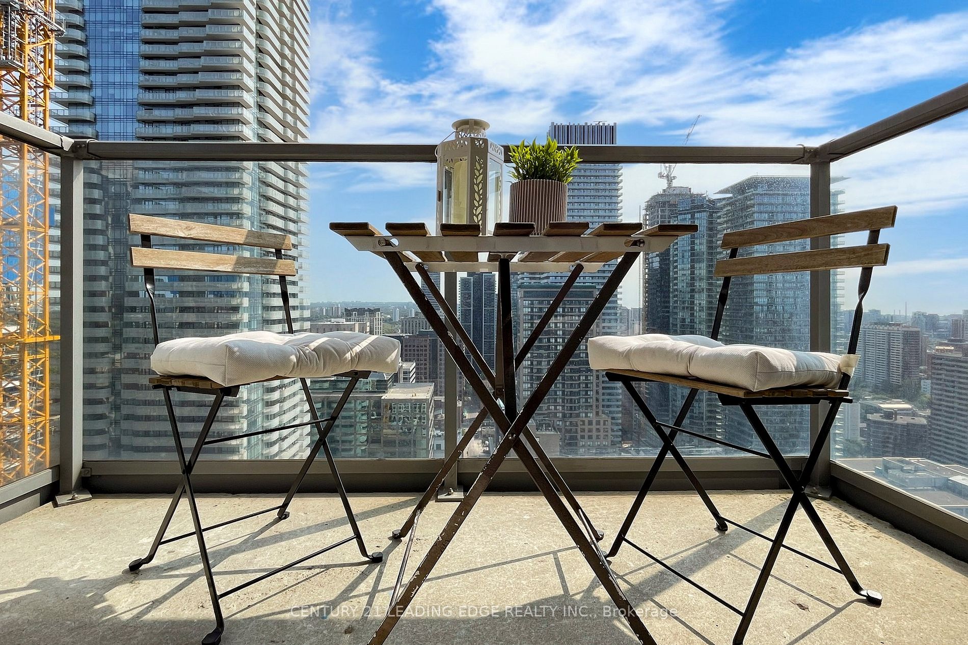21 Balmuto St, #3101