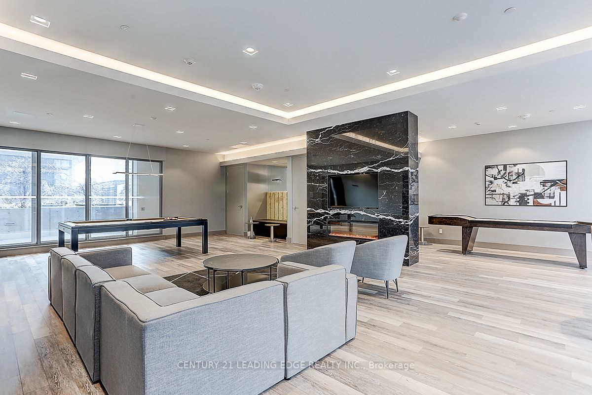 38 Forest Manor Rd, #506