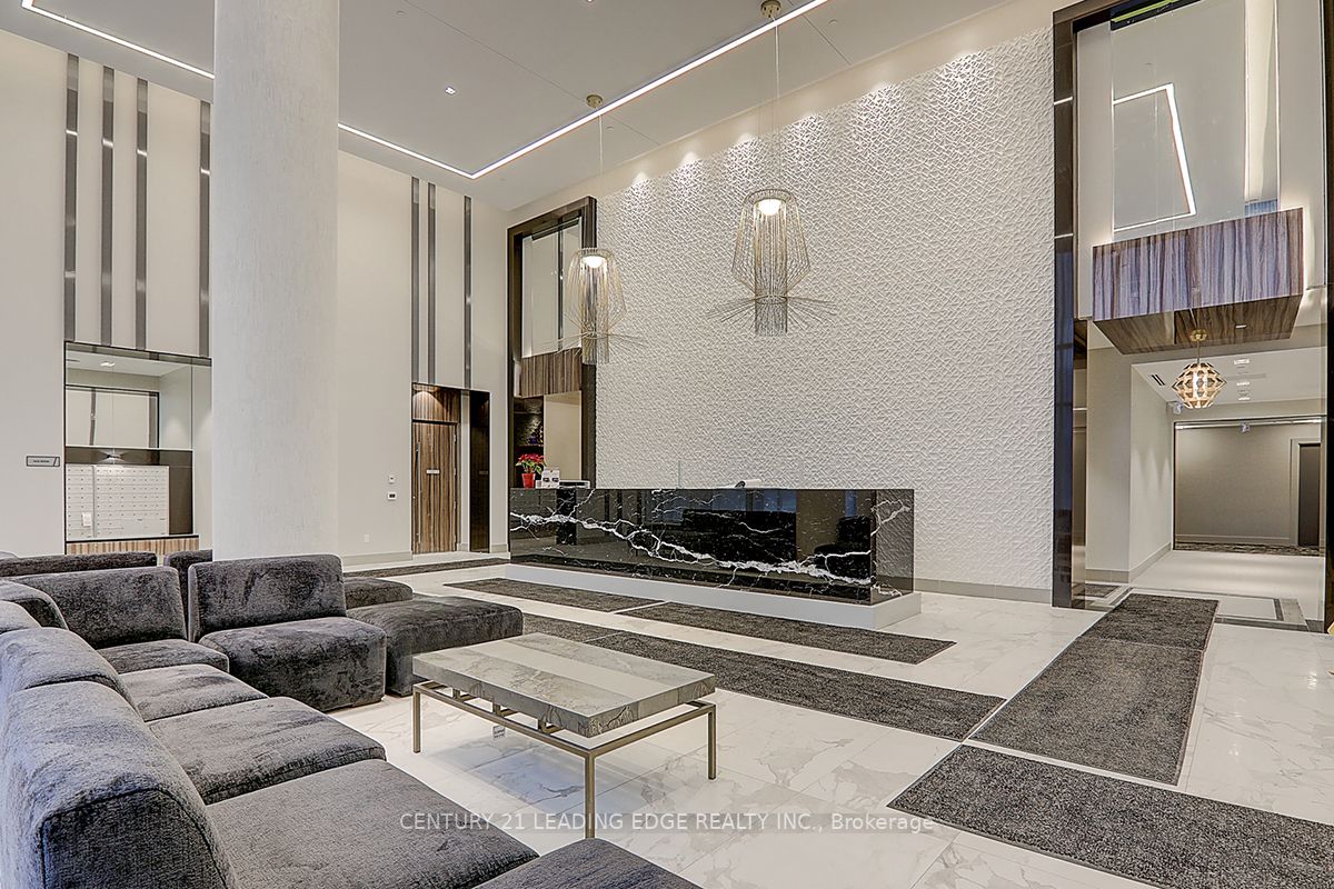 38 Forest Manor Rd, #506