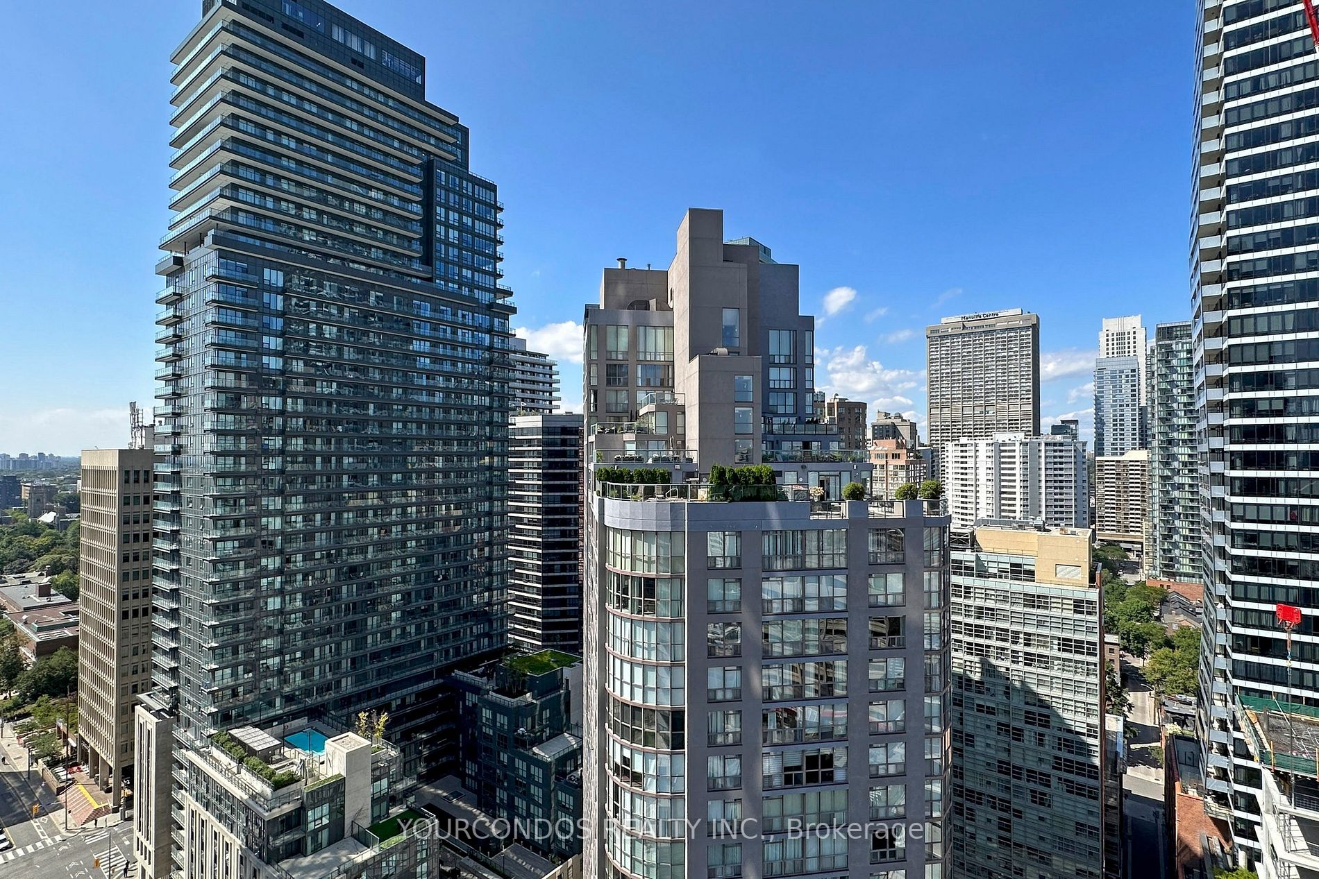 11 Wellesley St W, #2009