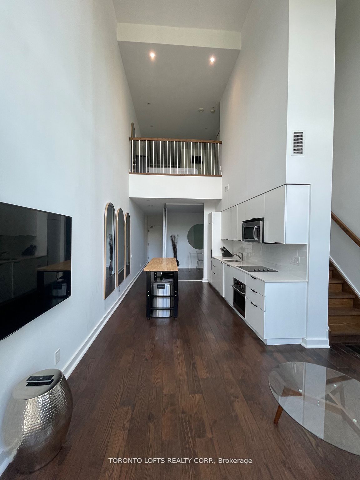 5 Hanna Avenue #108