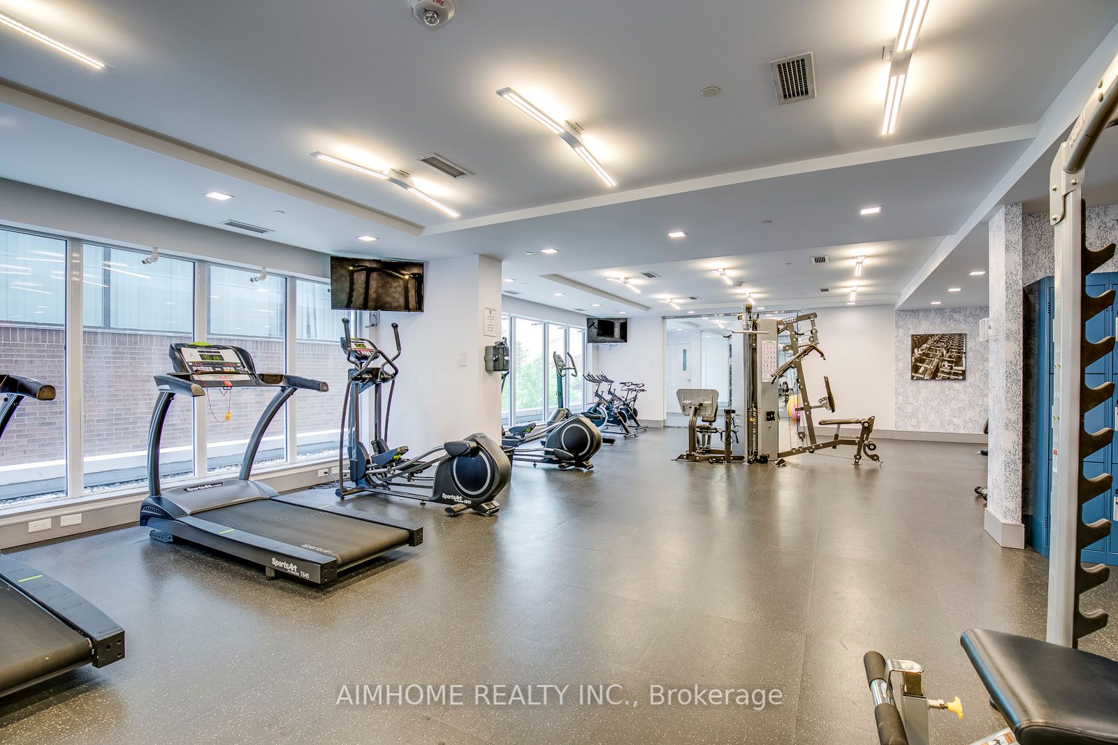 58 Orchard View Blvd, #2007