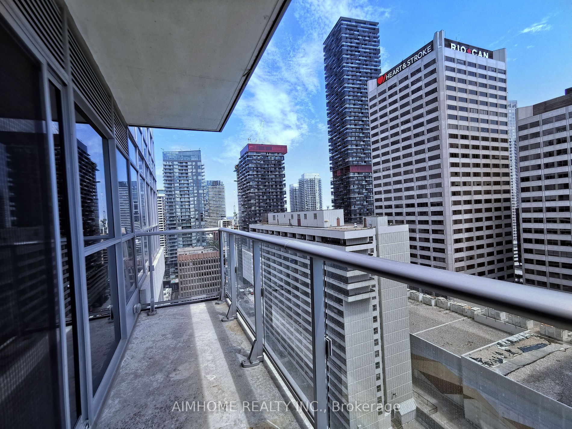 58 Orchard View Blvd, #2007