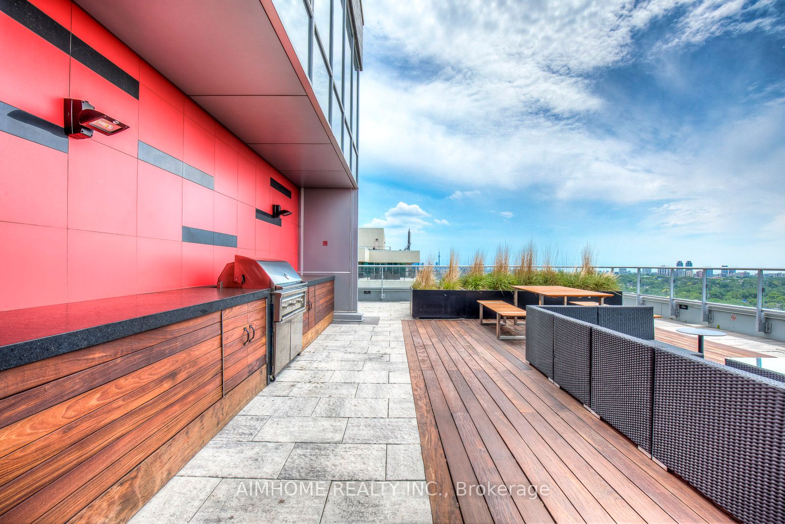 58 Orchard View Blvd, #2007