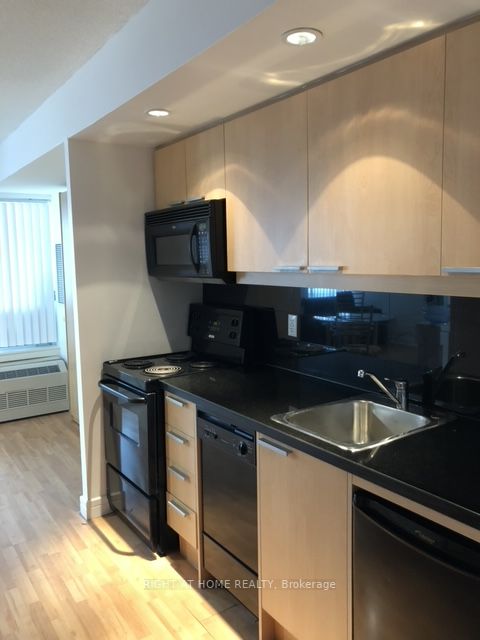 19 Avondale Avenue, #210