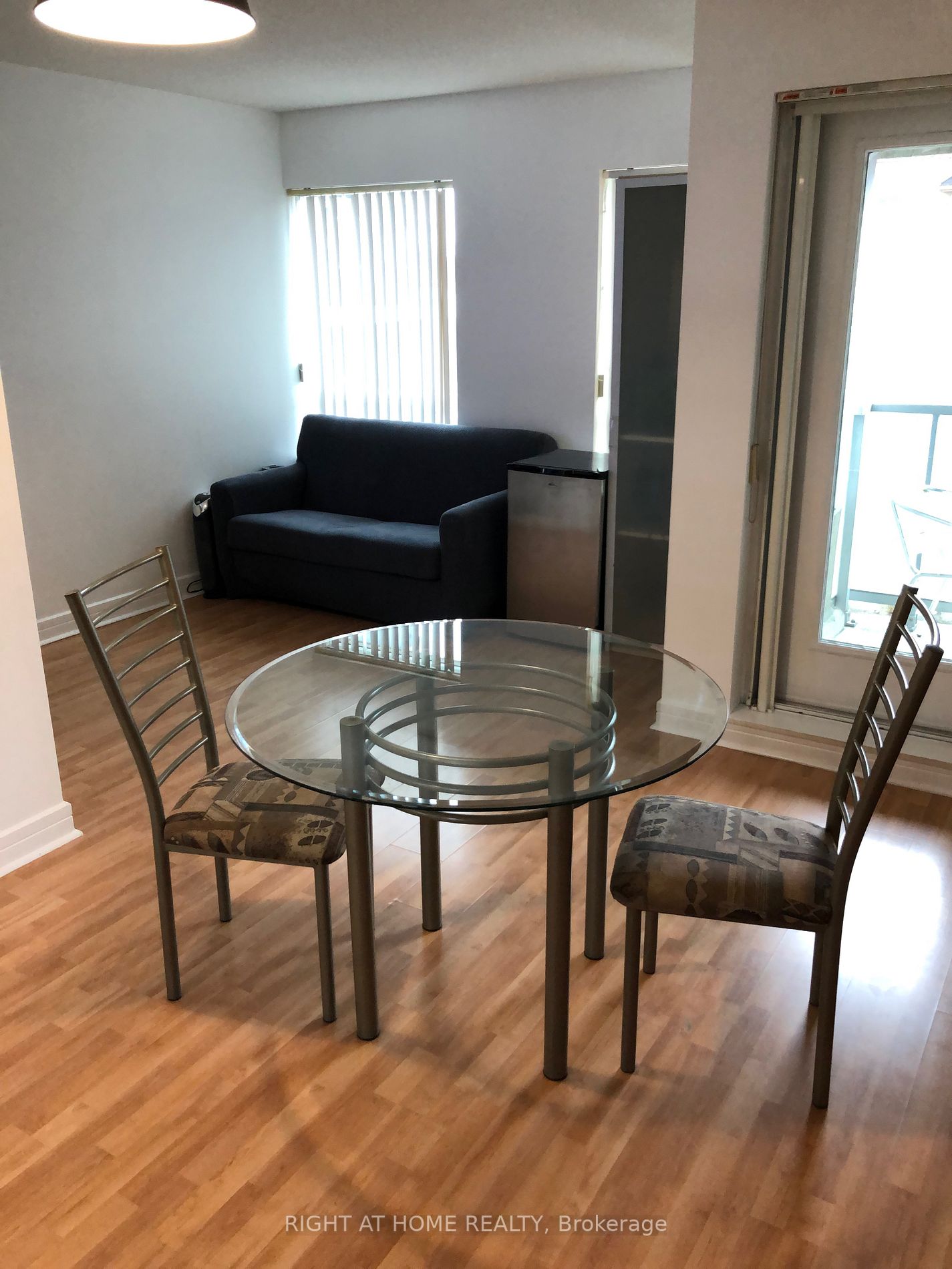 19 Avondale Avenue, #210