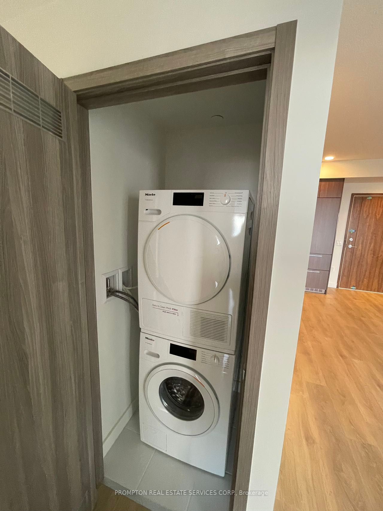 95 Mcmahon Dr, #3708