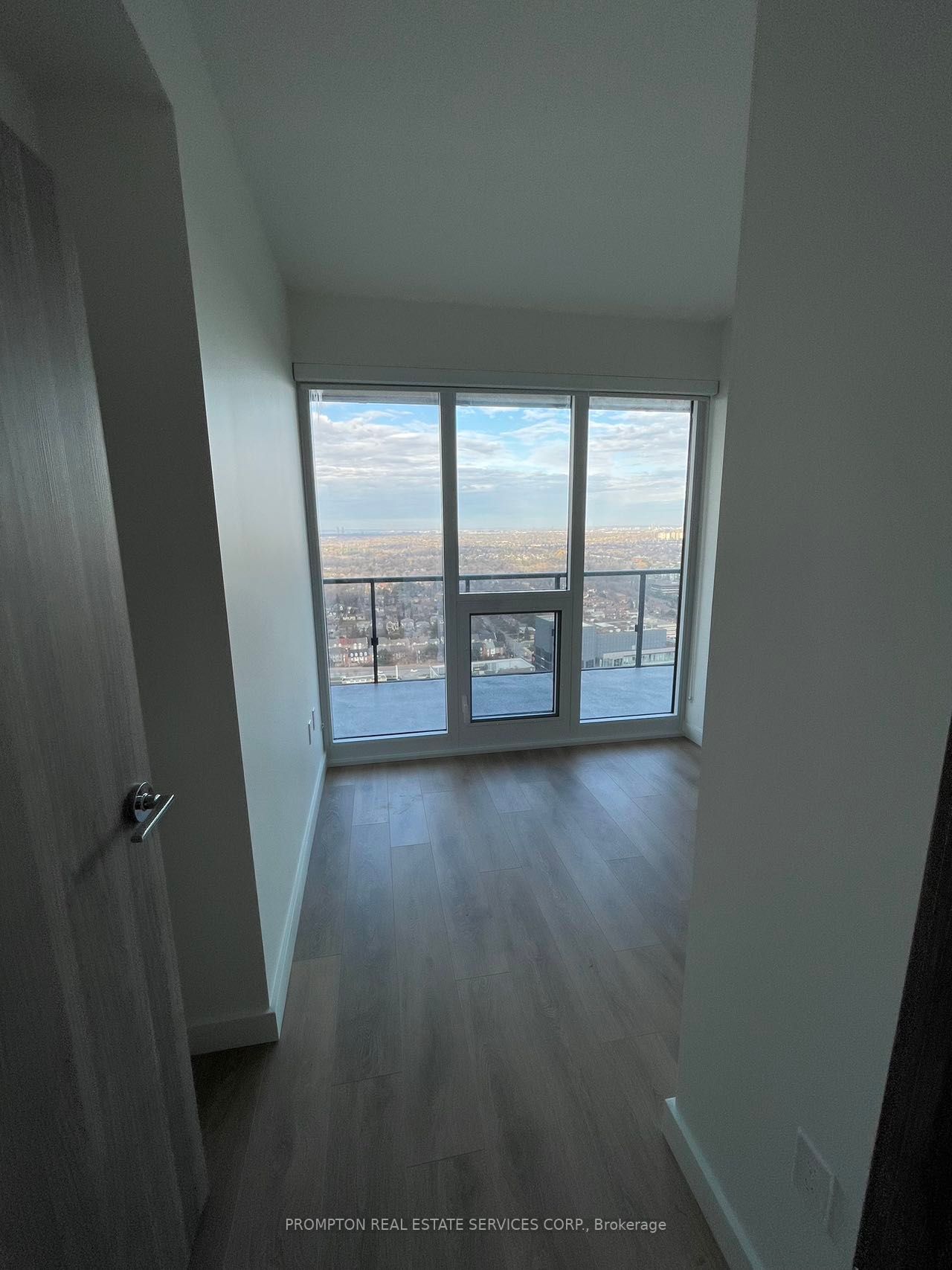 95 Mcmahon Dr, #3708