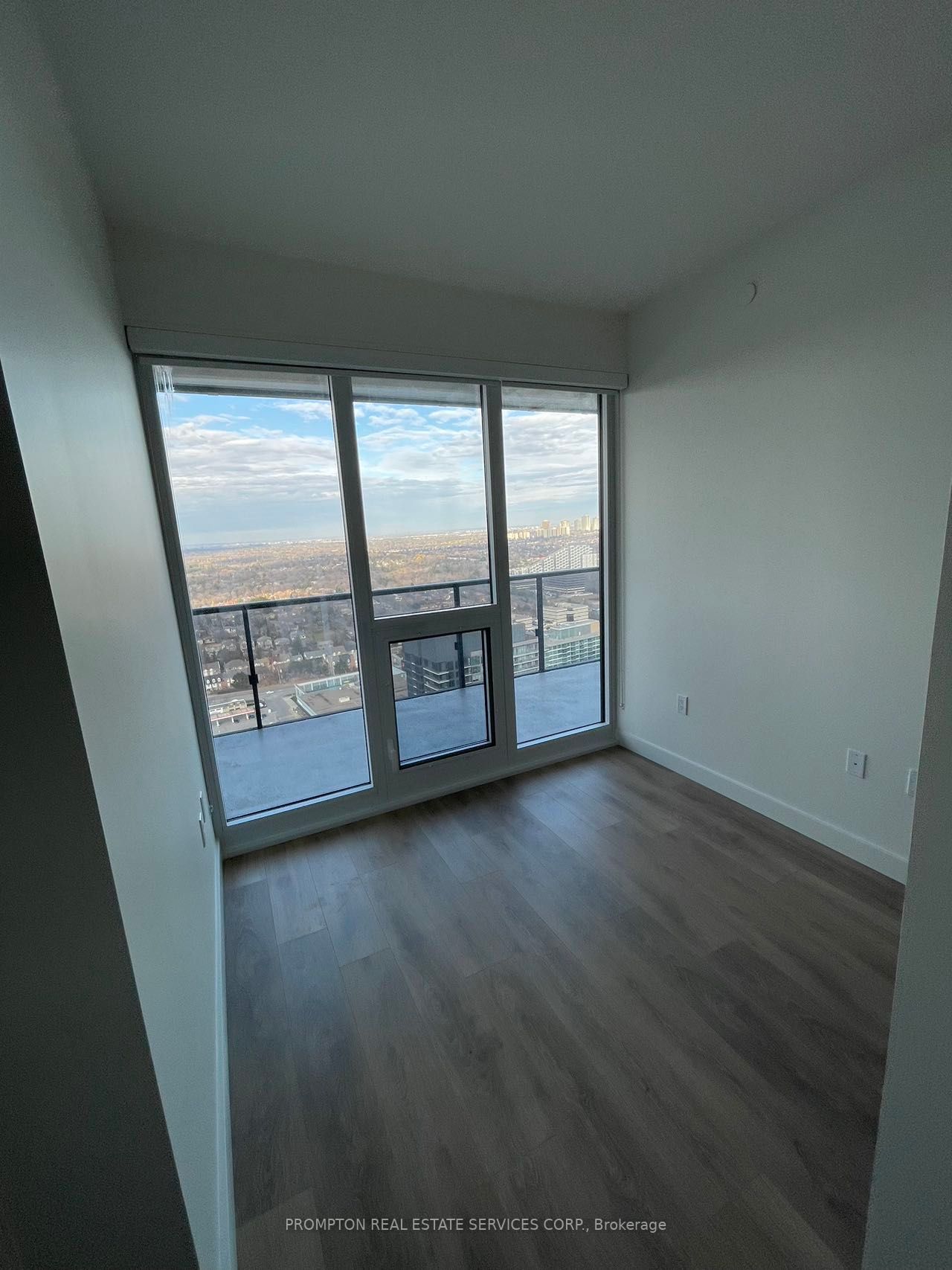 95 Mcmahon Dr, #3708