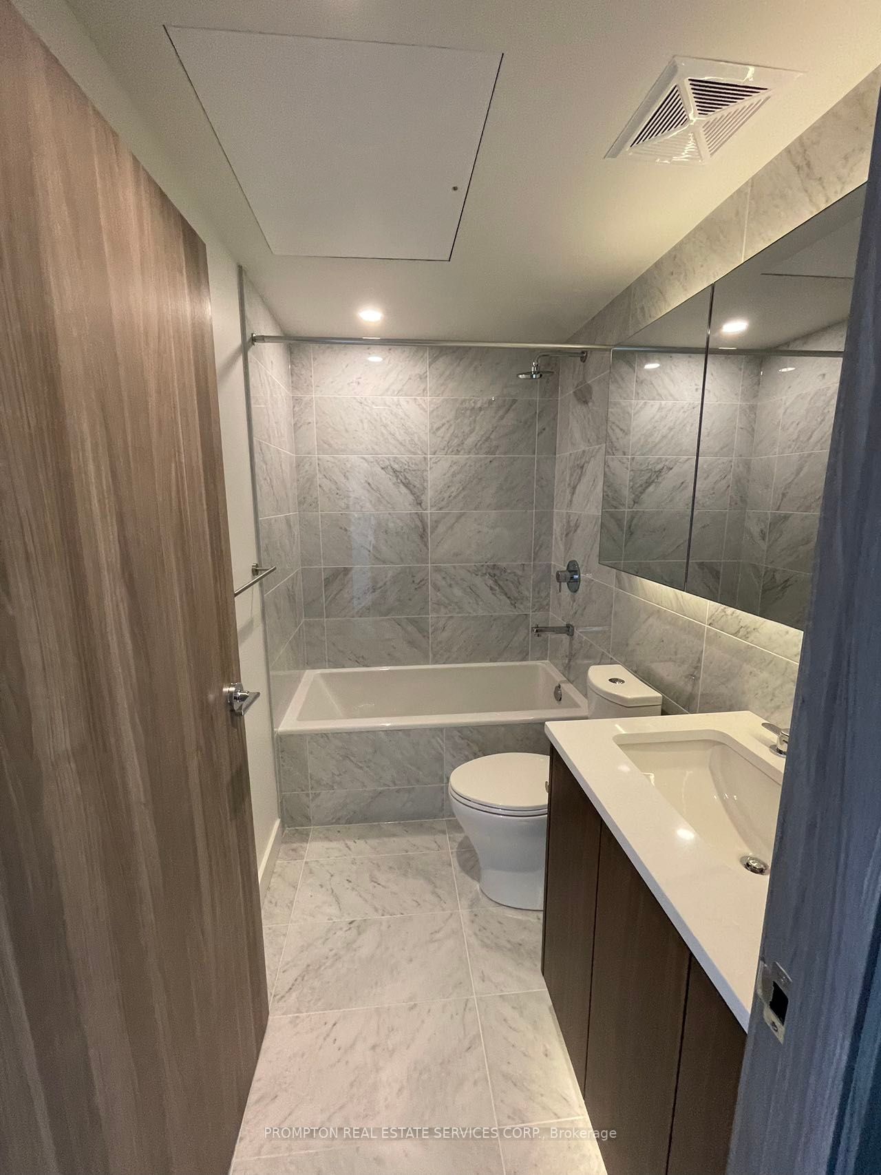 95 Mcmahon Dr, #3708