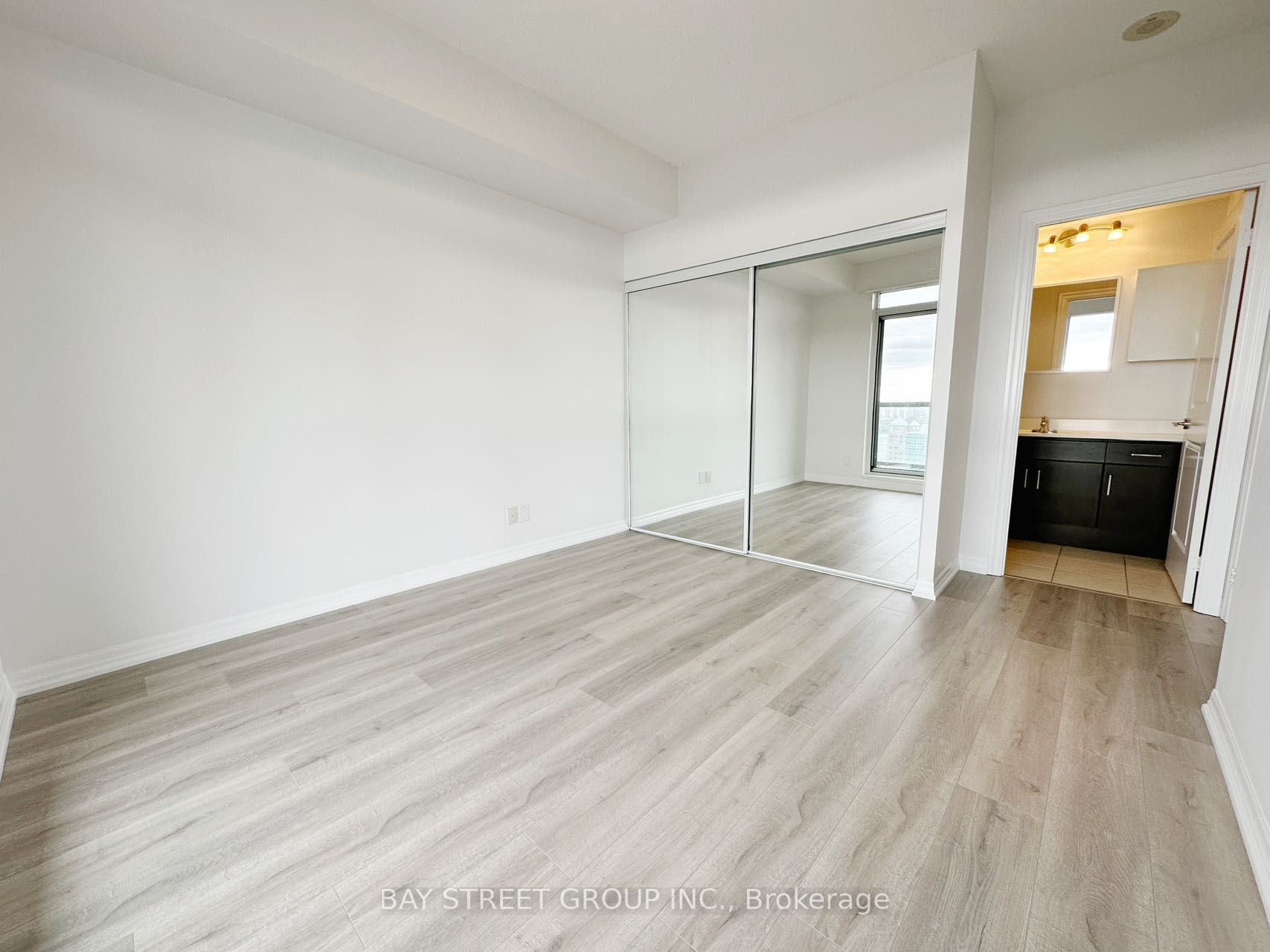 30 Herons Hill Way, #2207