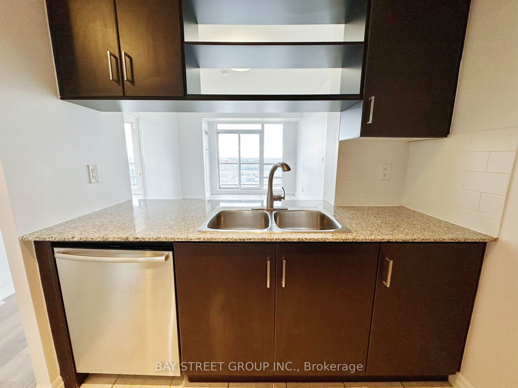 30 Herons Hill Way, #2207