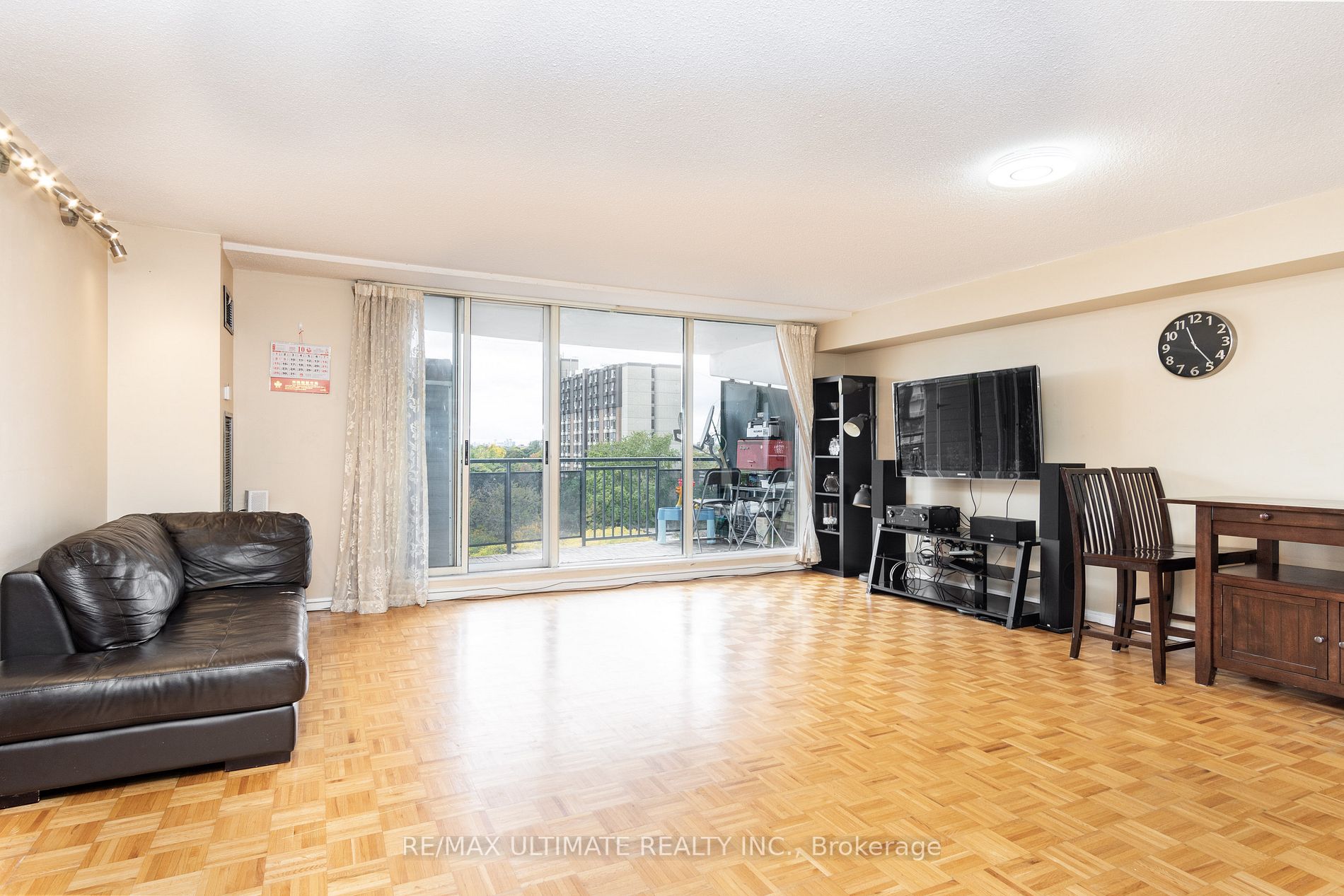 99 Cameron St, #715