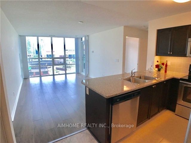25 Lower Simcoe St, #1517