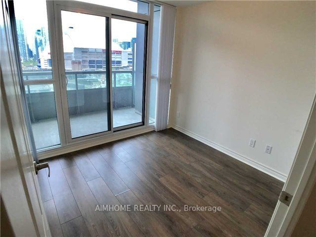 25 Lower Simcoe St, #1517