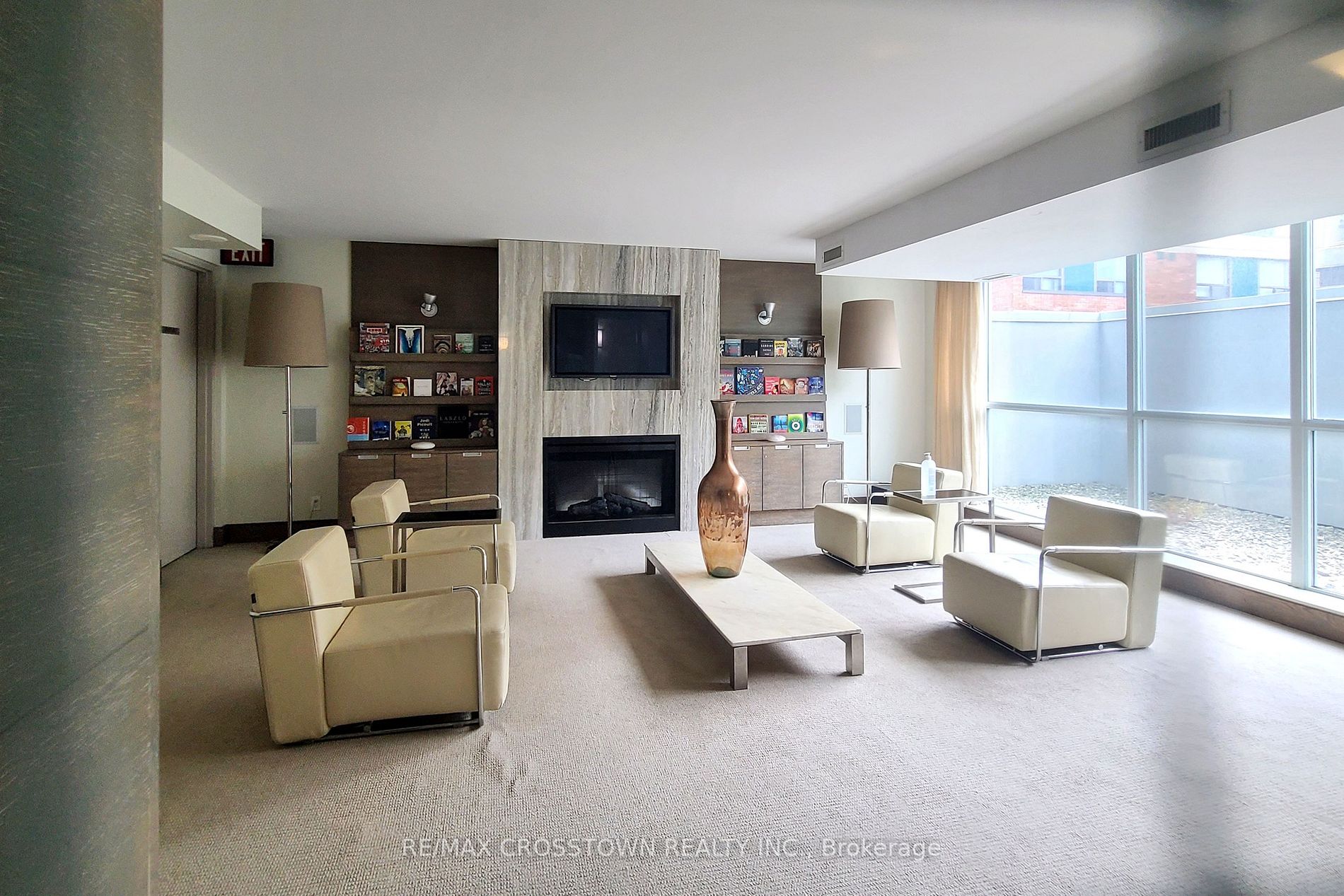96 St Patrick St, #1010