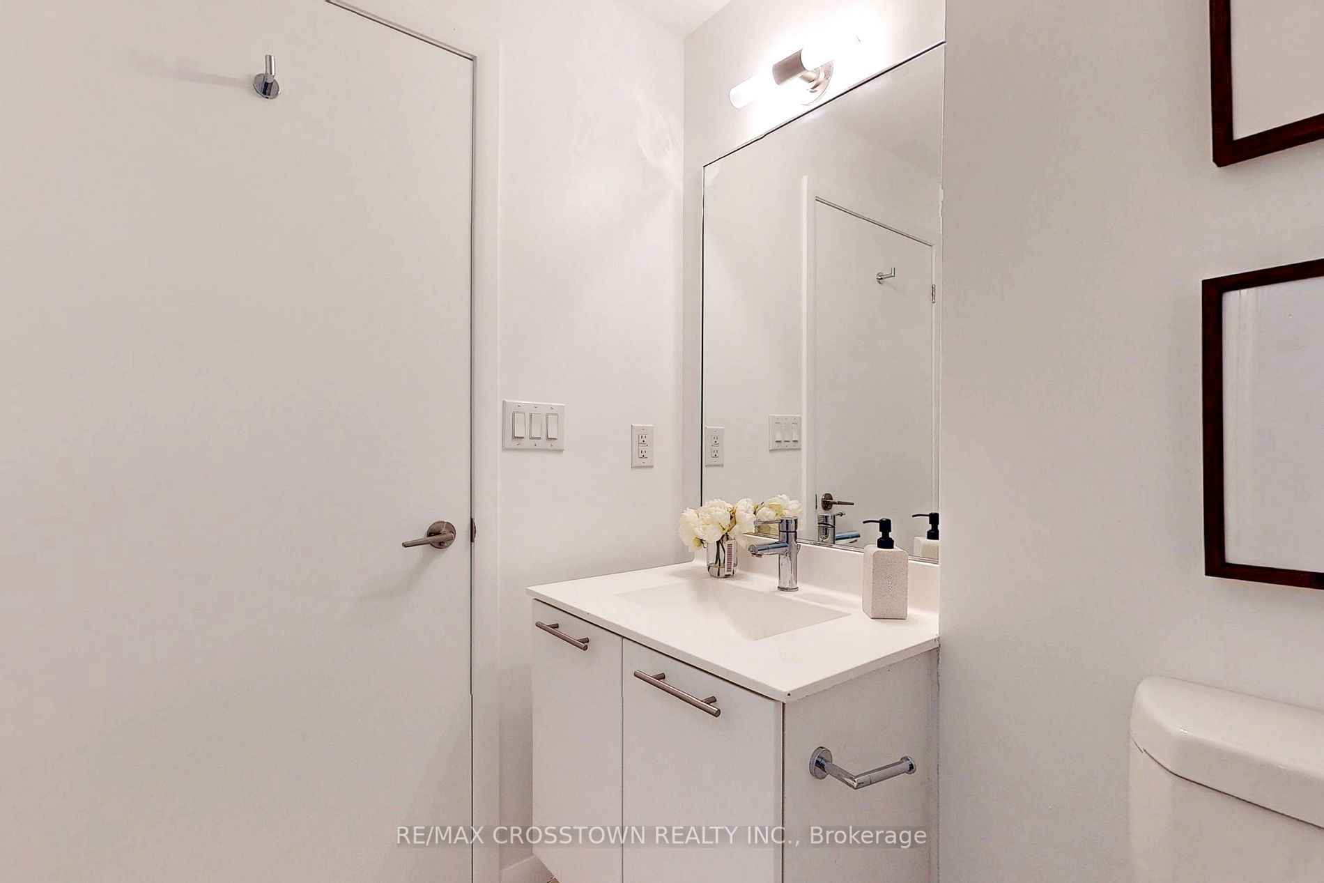 96 St Patrick St, #1010