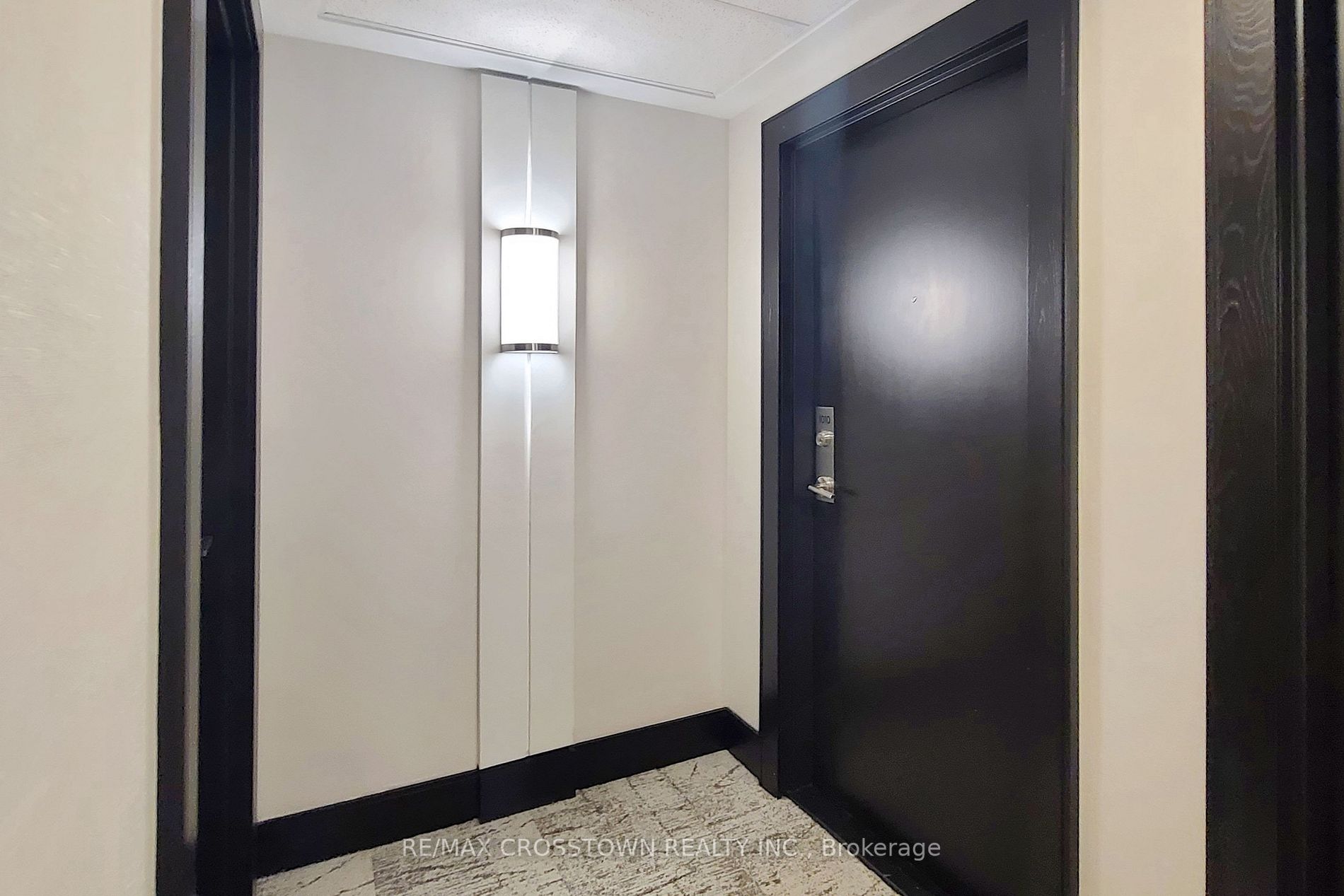 96 St Patrick St, #1010