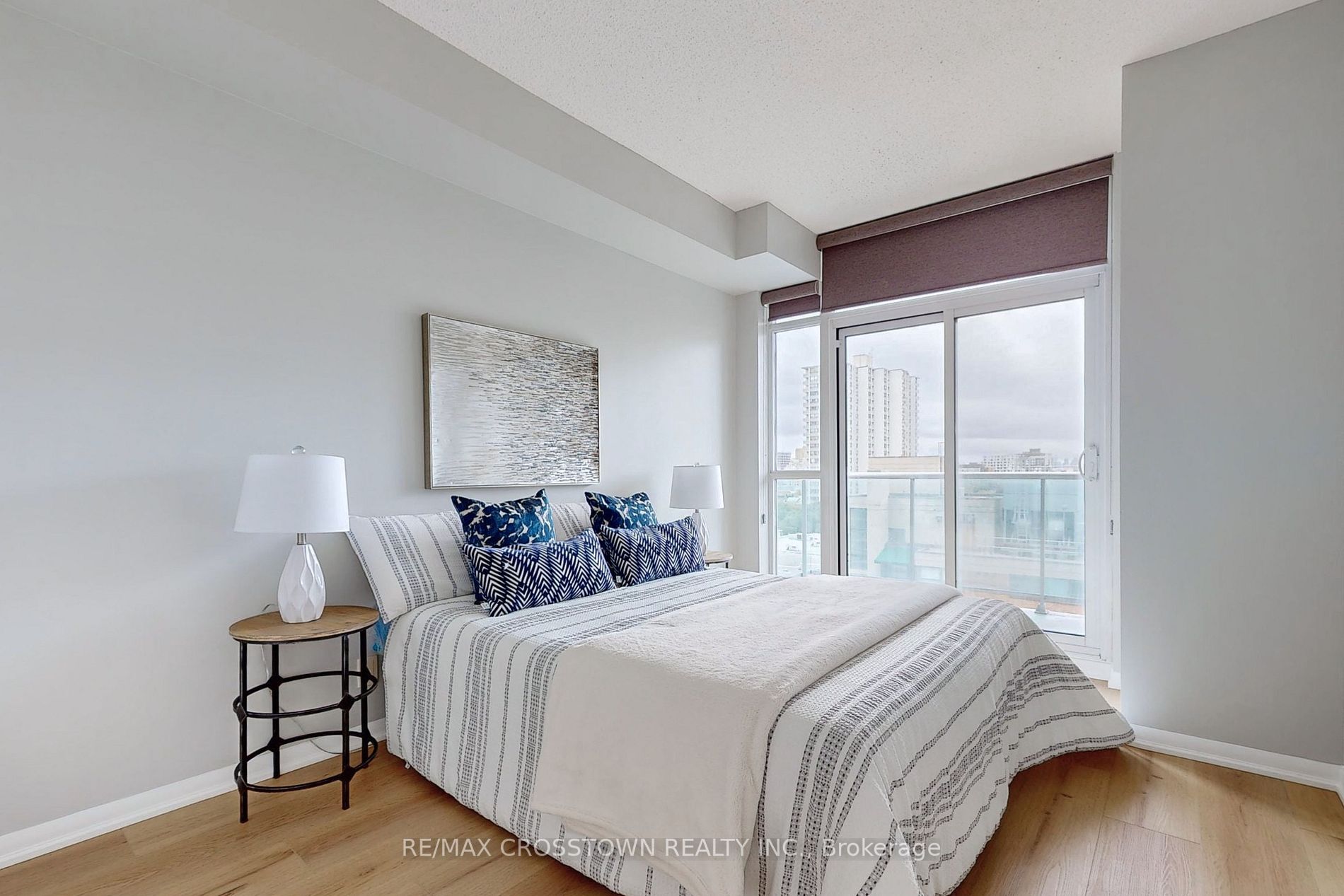 96 St Patrick St, #1010