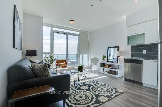 150 East Liberty St, #3107