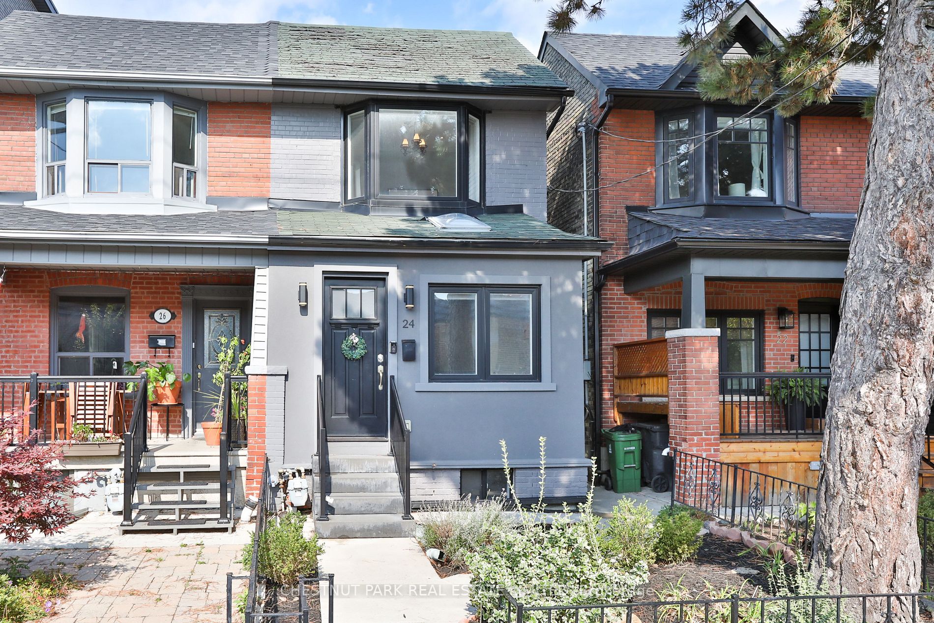 24 Benson Ave