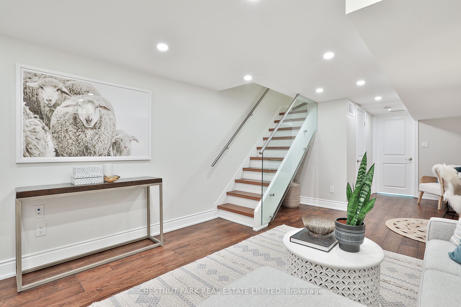 24 Benson Ave