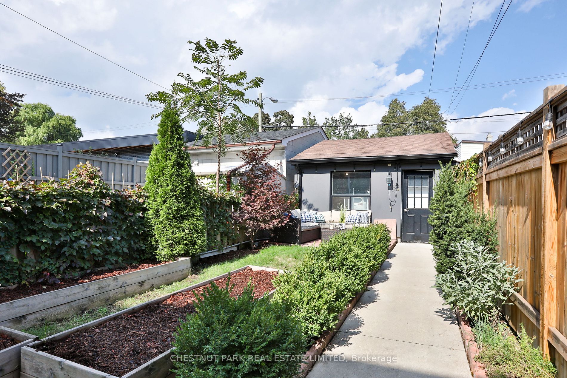 24 Benson Ave
