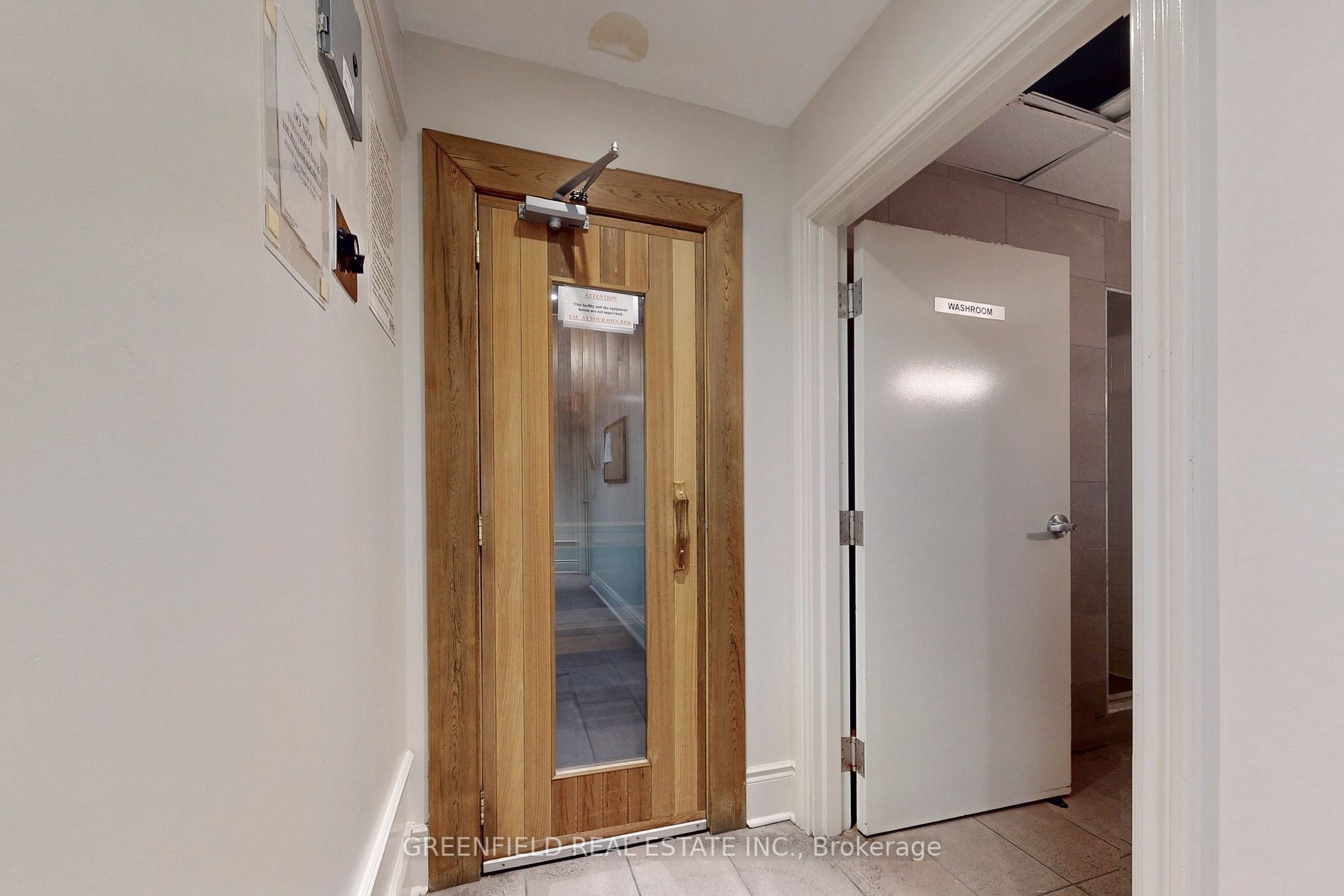 890 Sheppard Ave W, #204