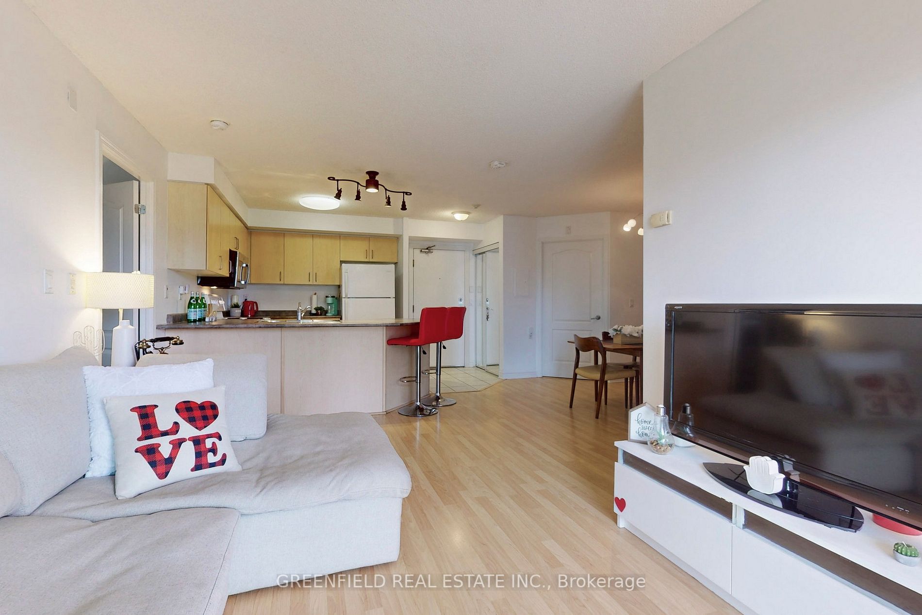 890 Sheppard Ave W, #204