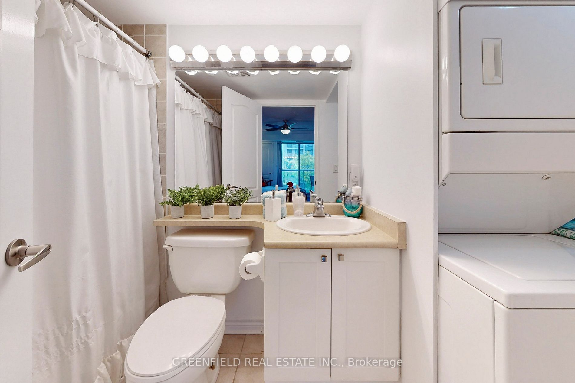 890 Sheppard Ave W, #204