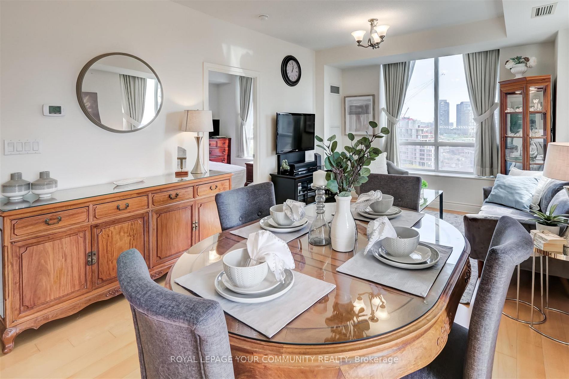 1105 Leslie St, #1102