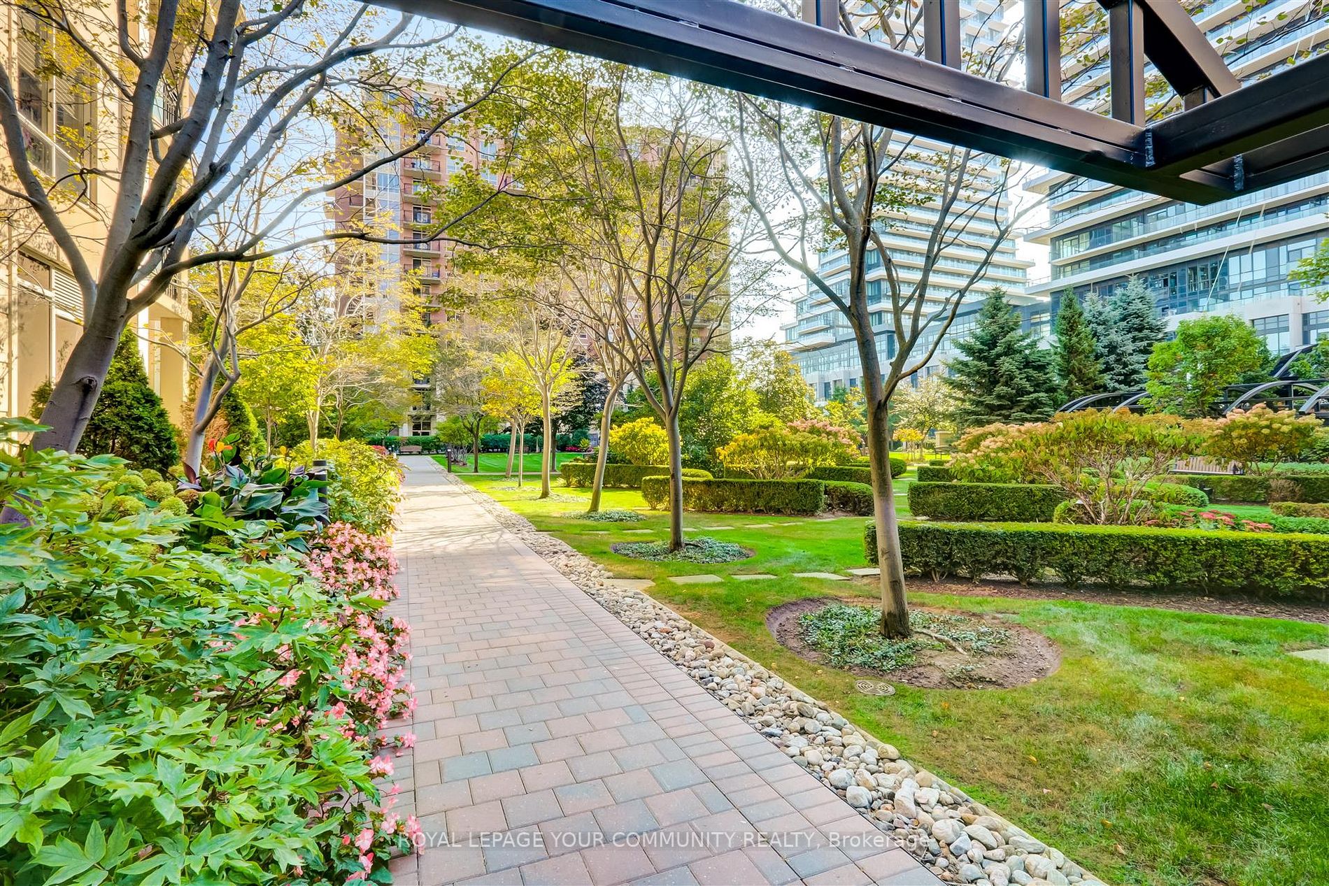 1105 Leslie St, #1102
