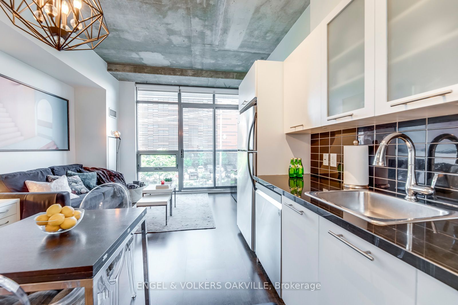 33 Mill St, #214