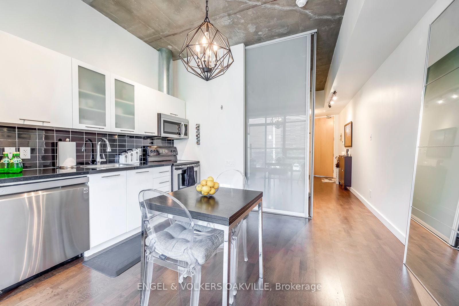 33 Mill St, #214