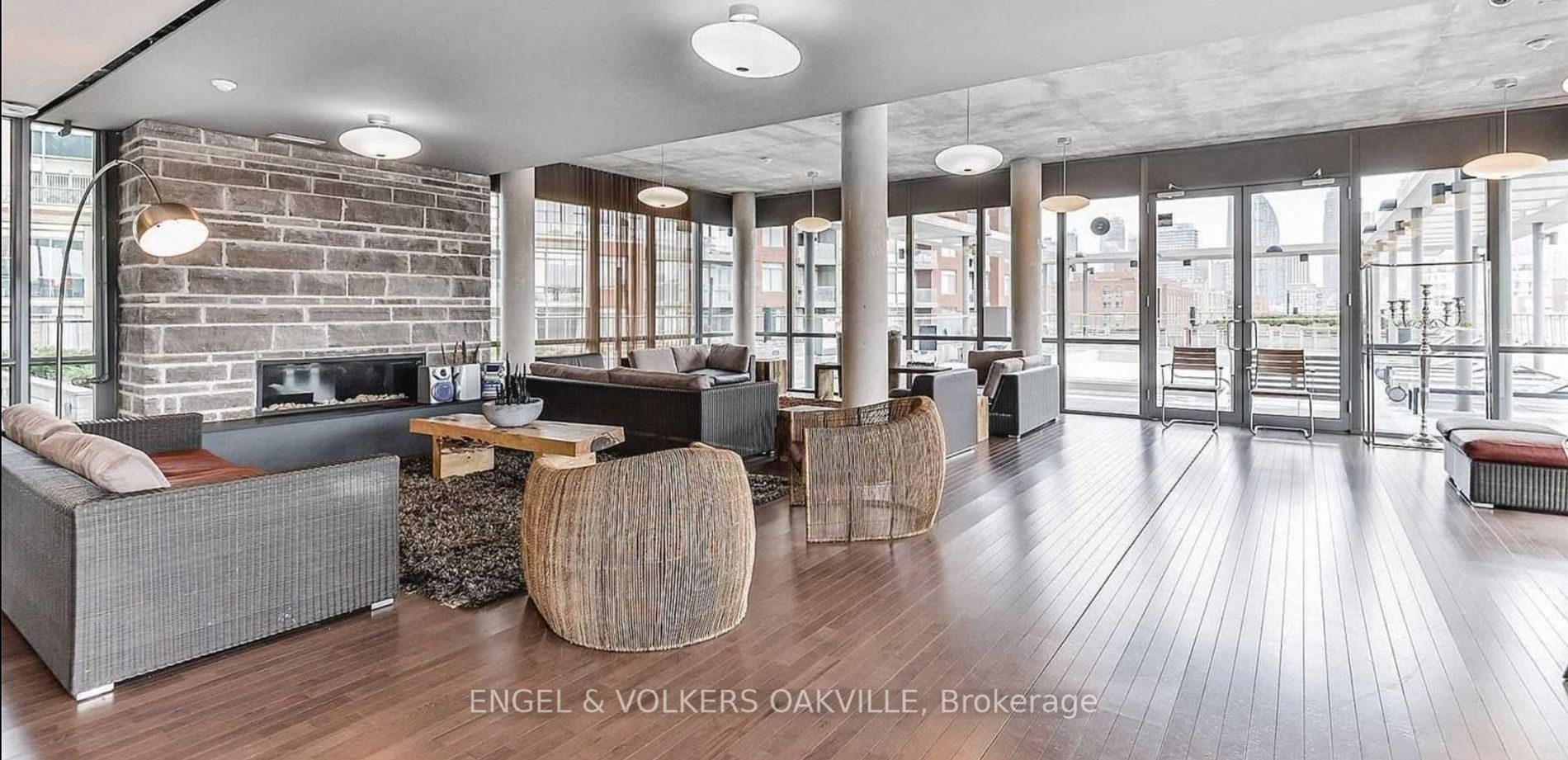 33 Mill St, #214