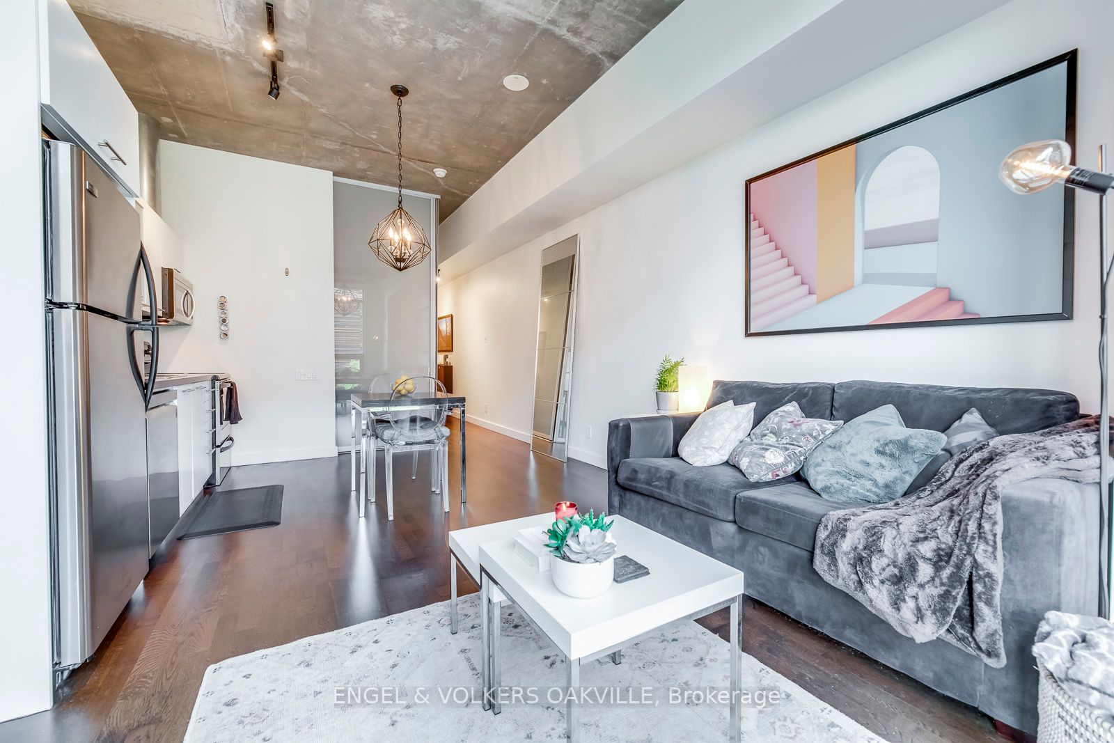 33 Mill St, #214