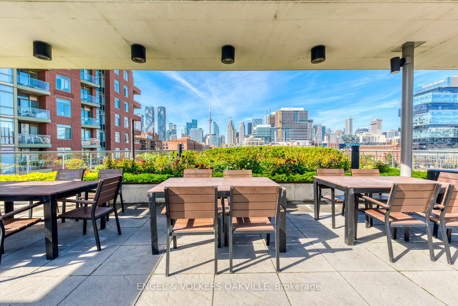 33 Mill St, #214