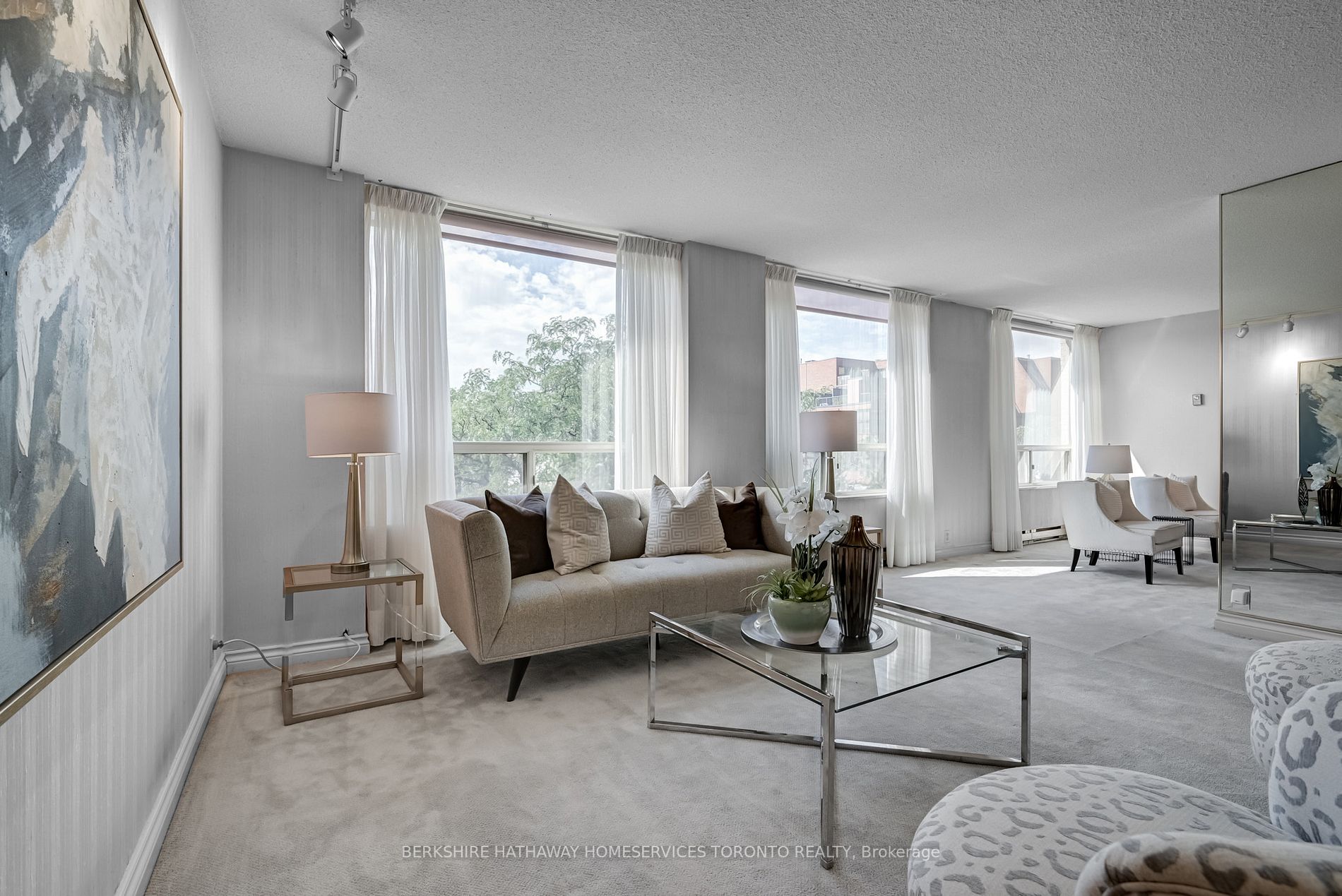 1177 Yonge St, #311