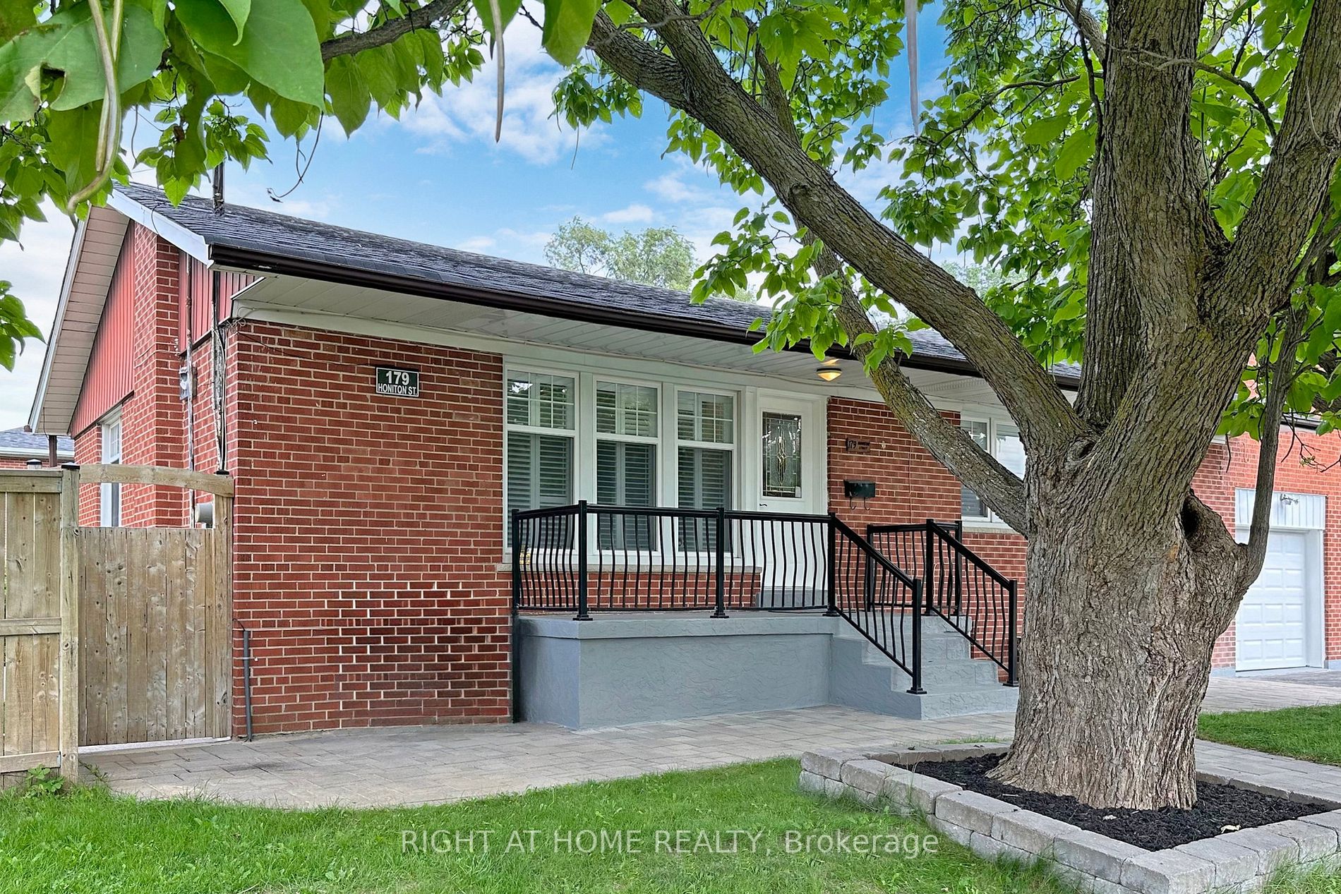 179 Honiton St