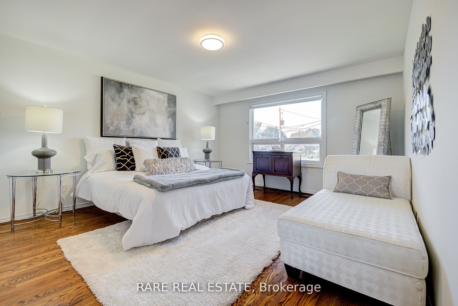 2 Tokay Crt