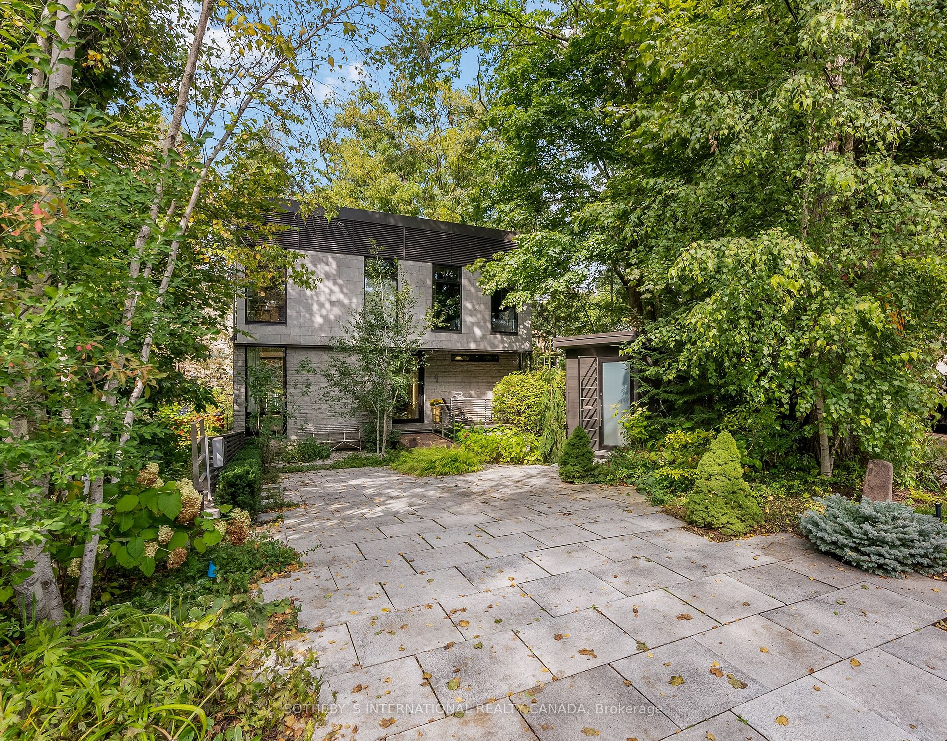 53 Coldstream Ave