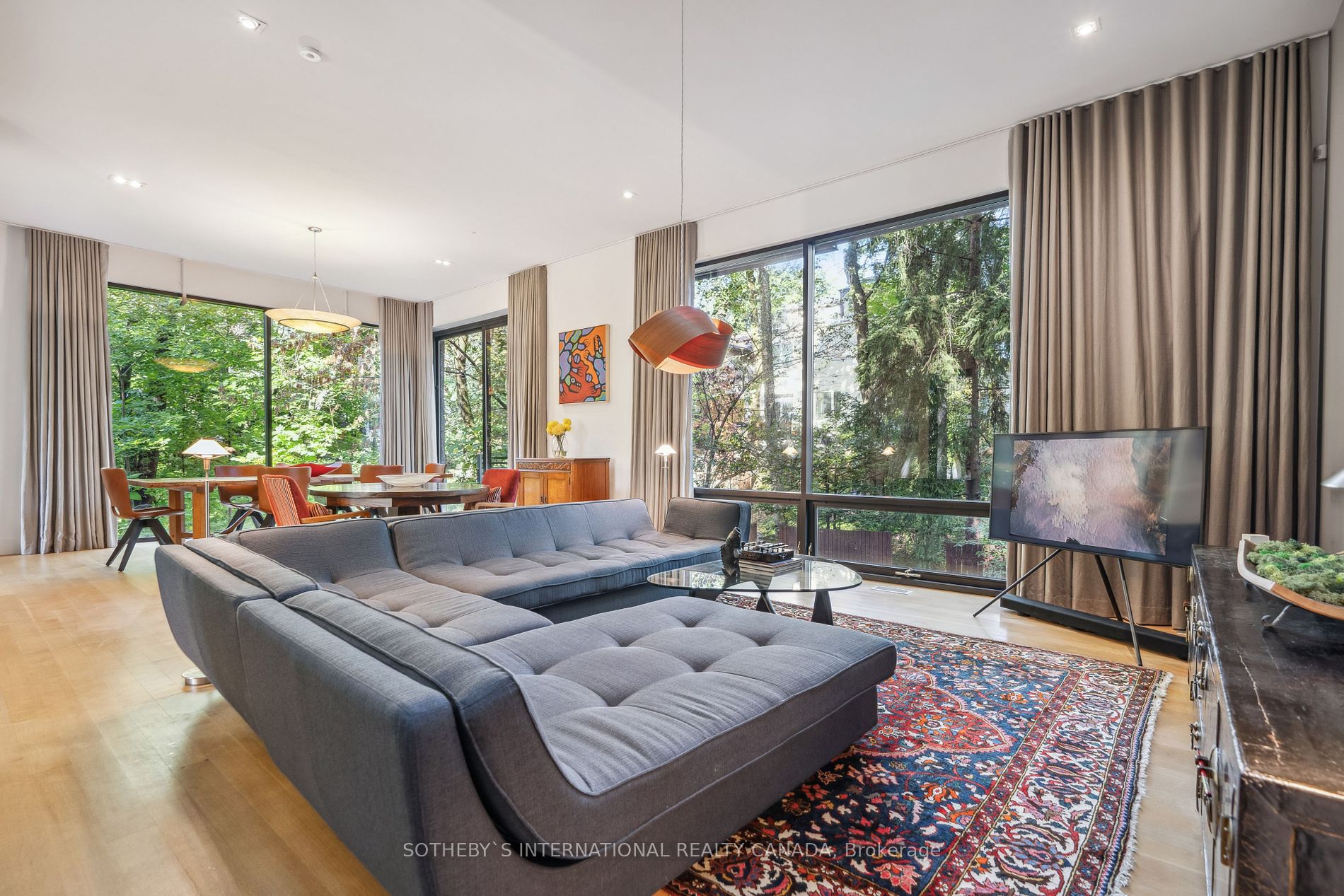 53 Coldstream Ave