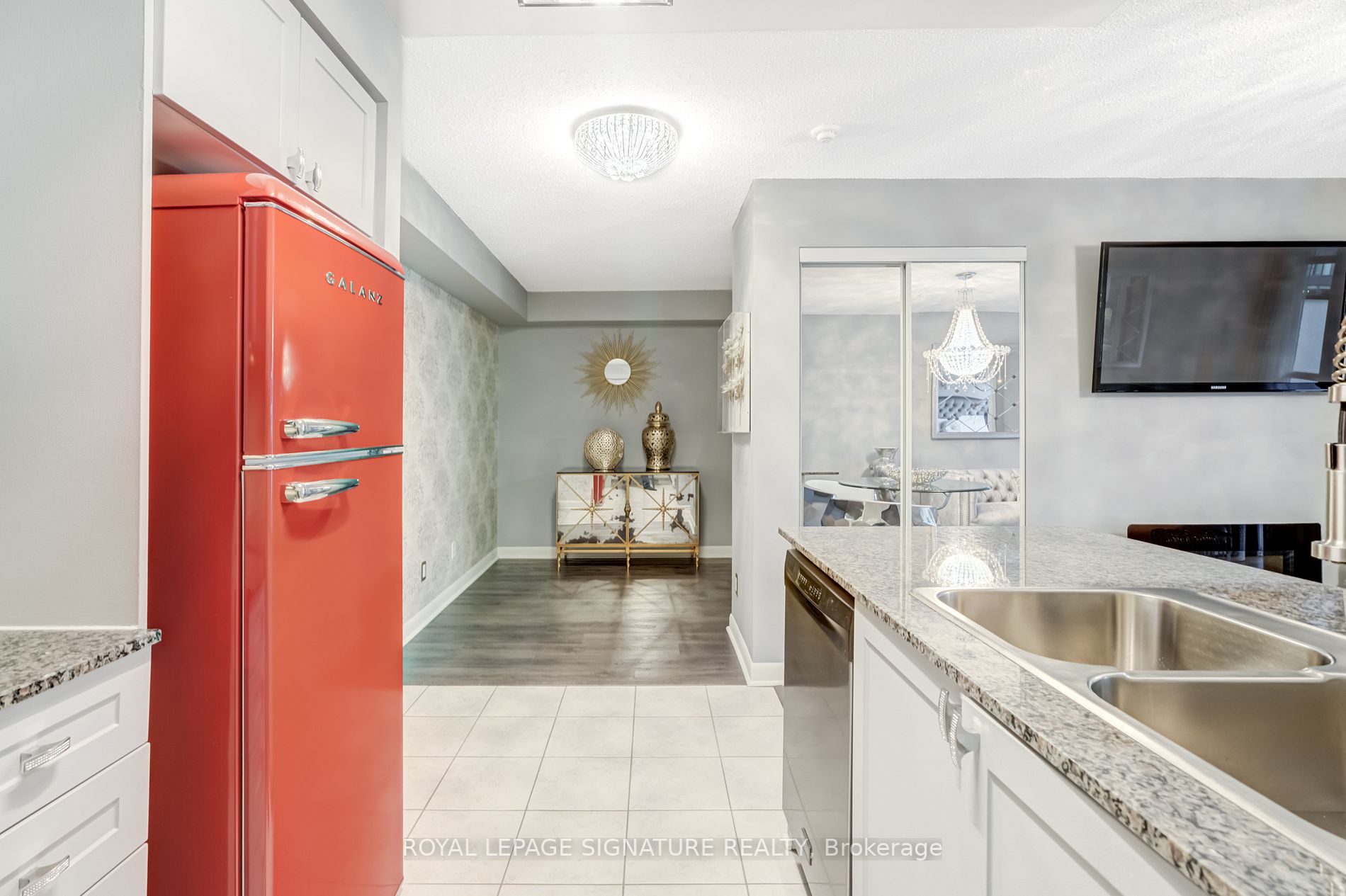 525 Wilson Ave, #608