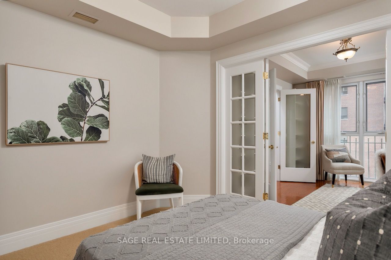33 Delisle Ave, #709