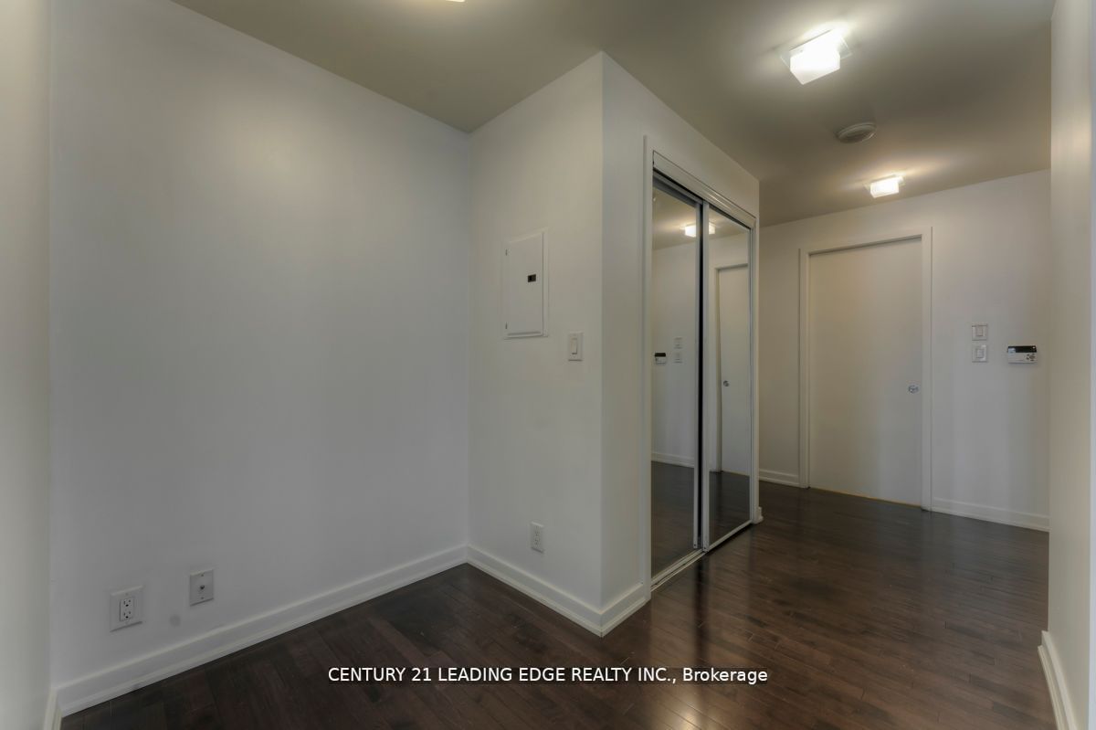 12 York St, #1210