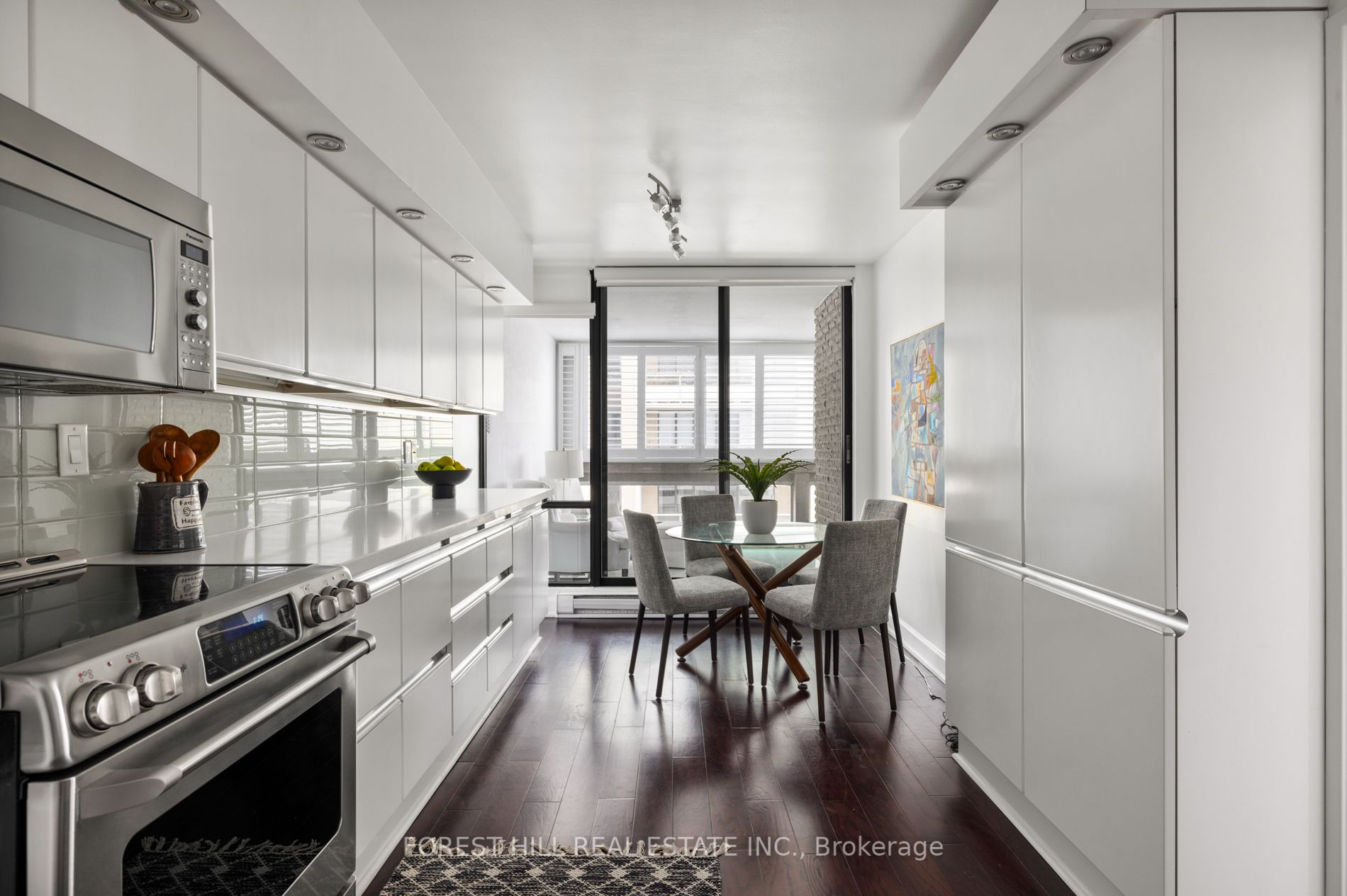 240 Heath St W, #1502