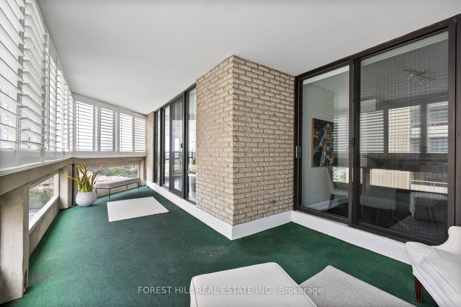 240 Heath St W, #1502